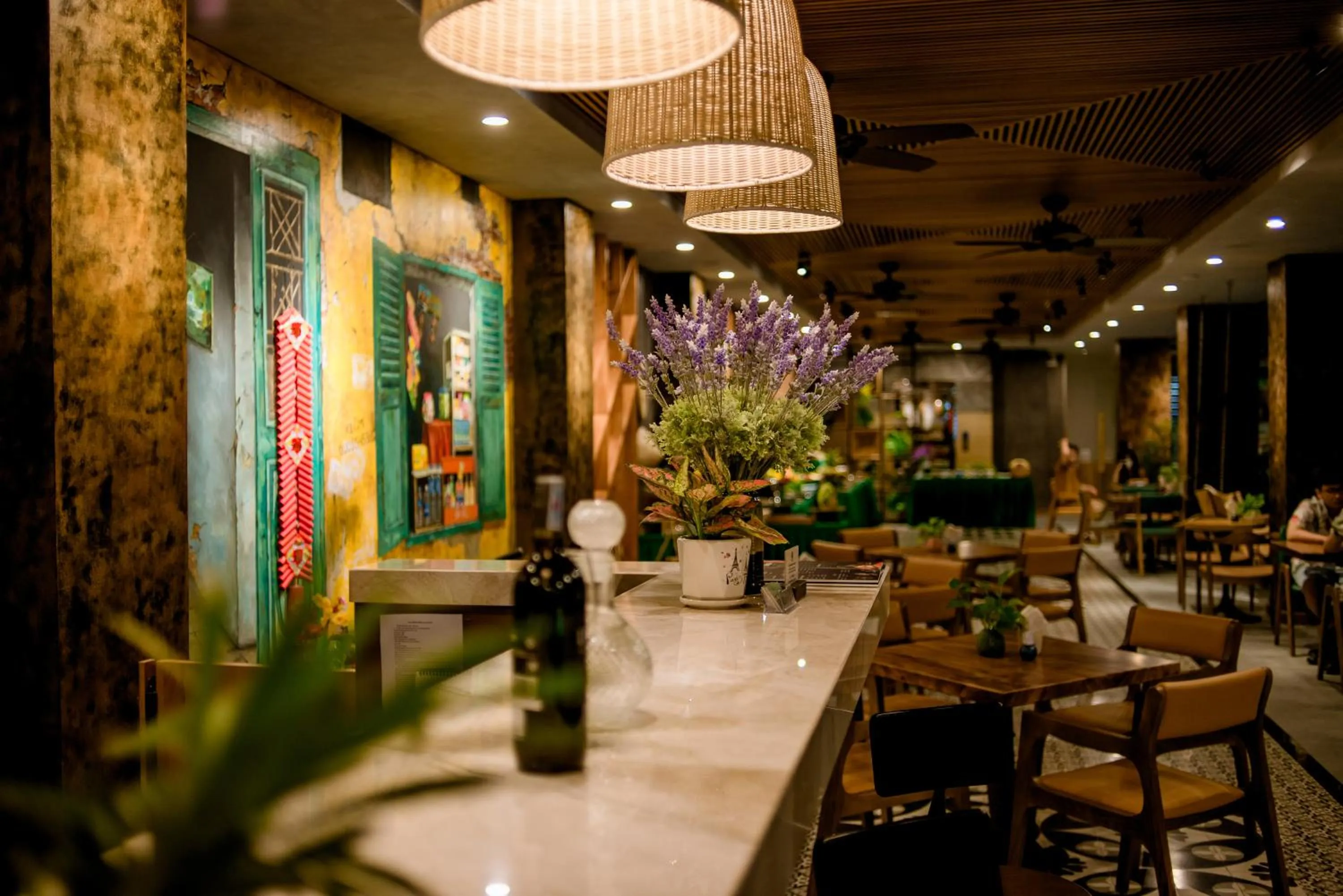 Lounge or bar in Chi House Danang Hotel and Apartment