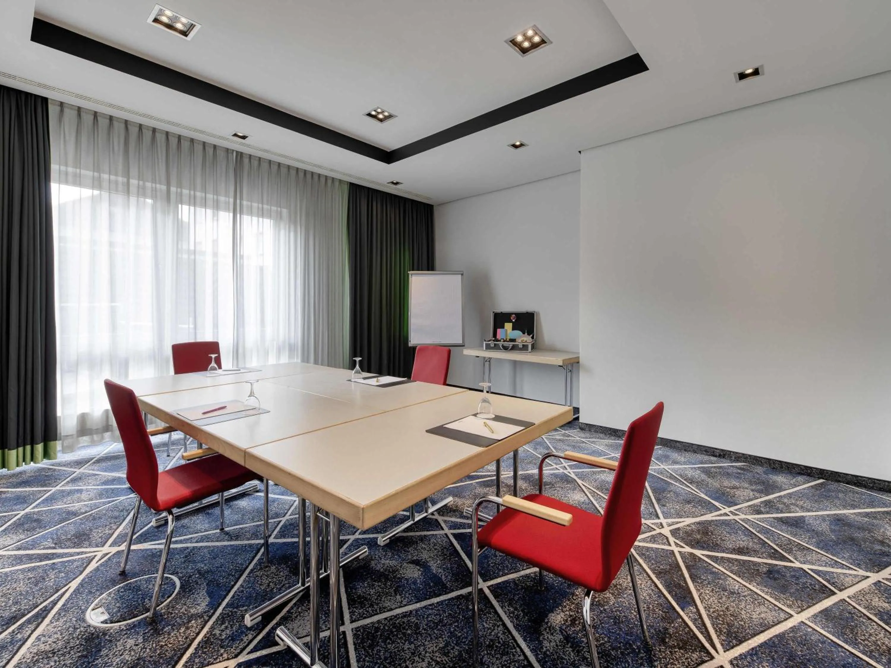 Meeting/conference room in Mercure Neu-Isenburg
