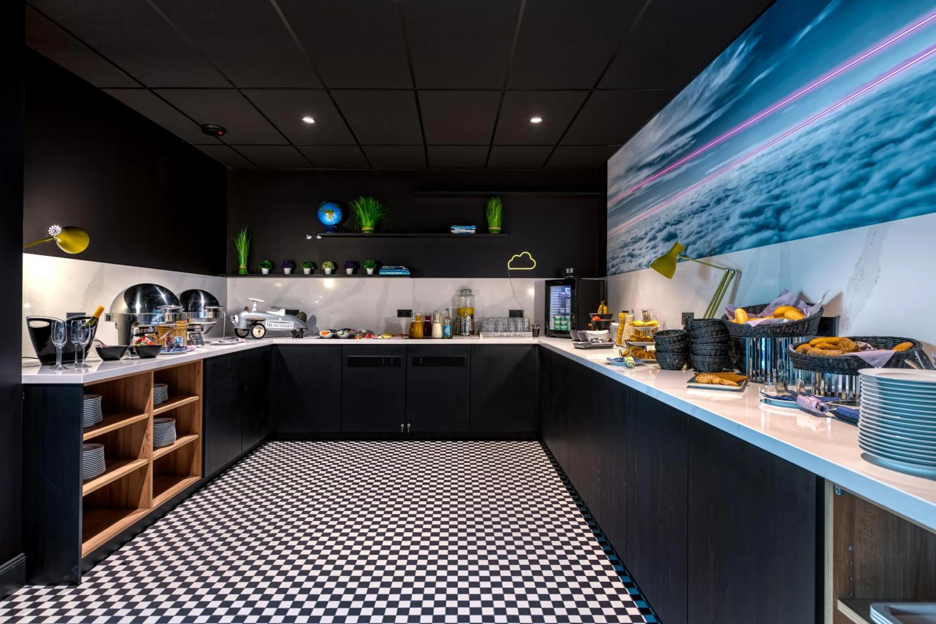 Buffet breakfast in Mercure Neu-Isenburg