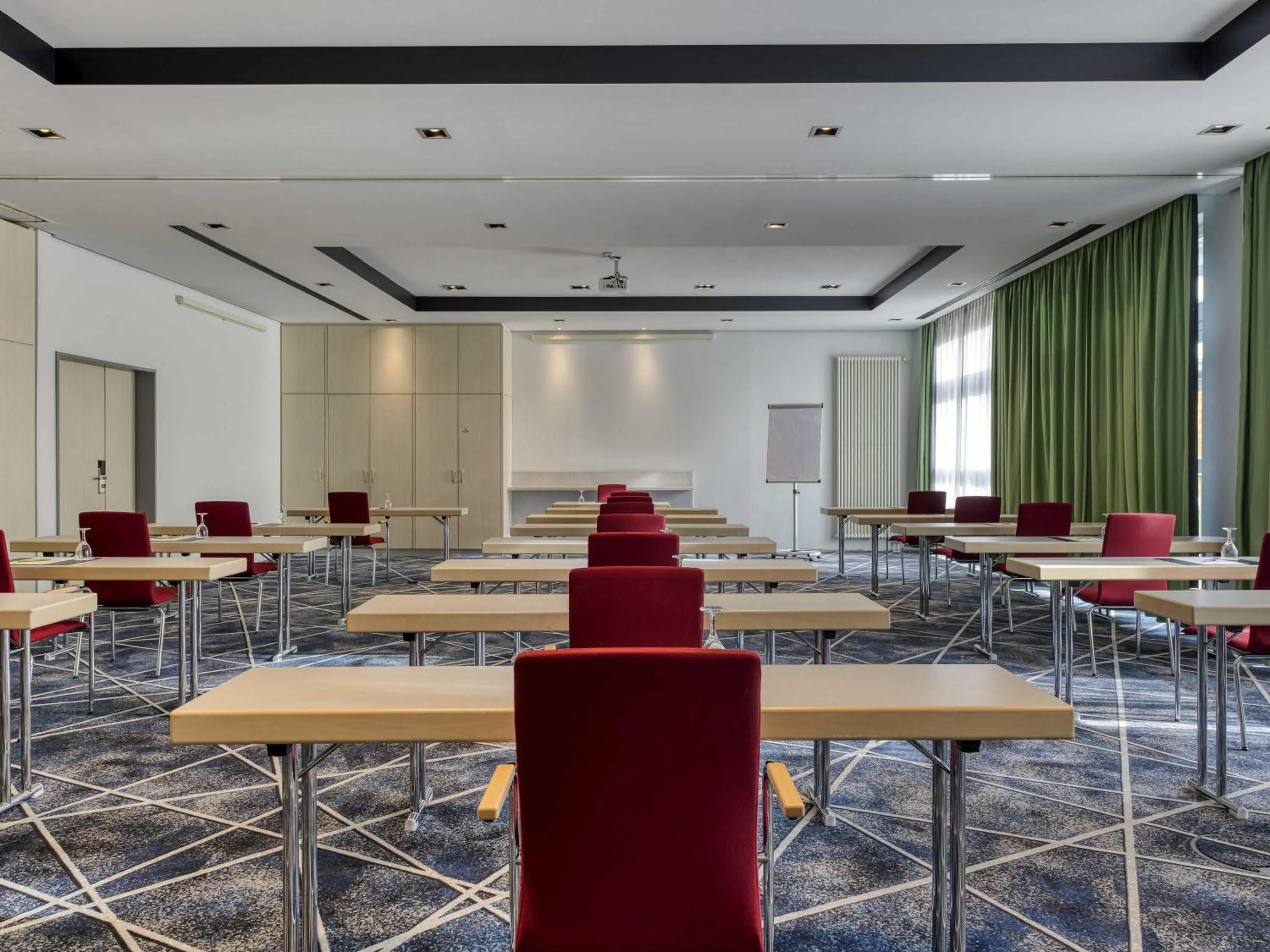 Meeting/conference room in Mercure Neu-Isenburg
