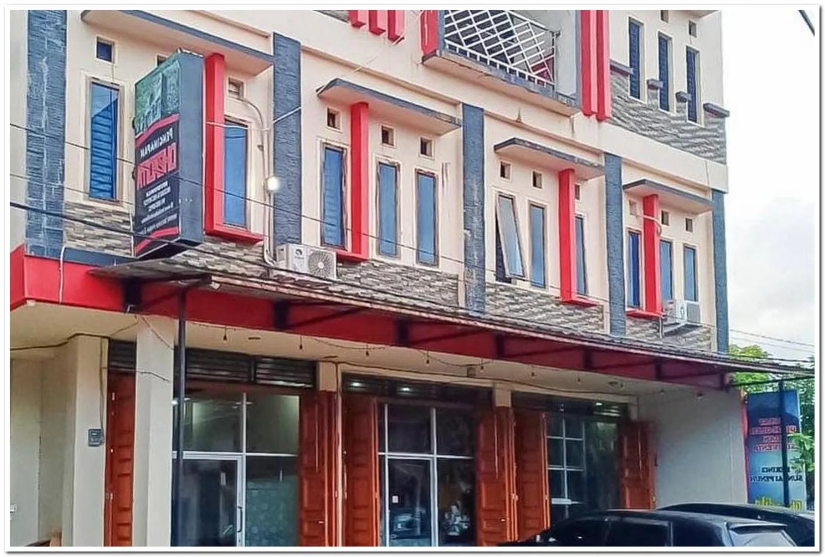 Property building in Hotel Dheadita Syariah Sungai Penuh Mitra RedDoorz