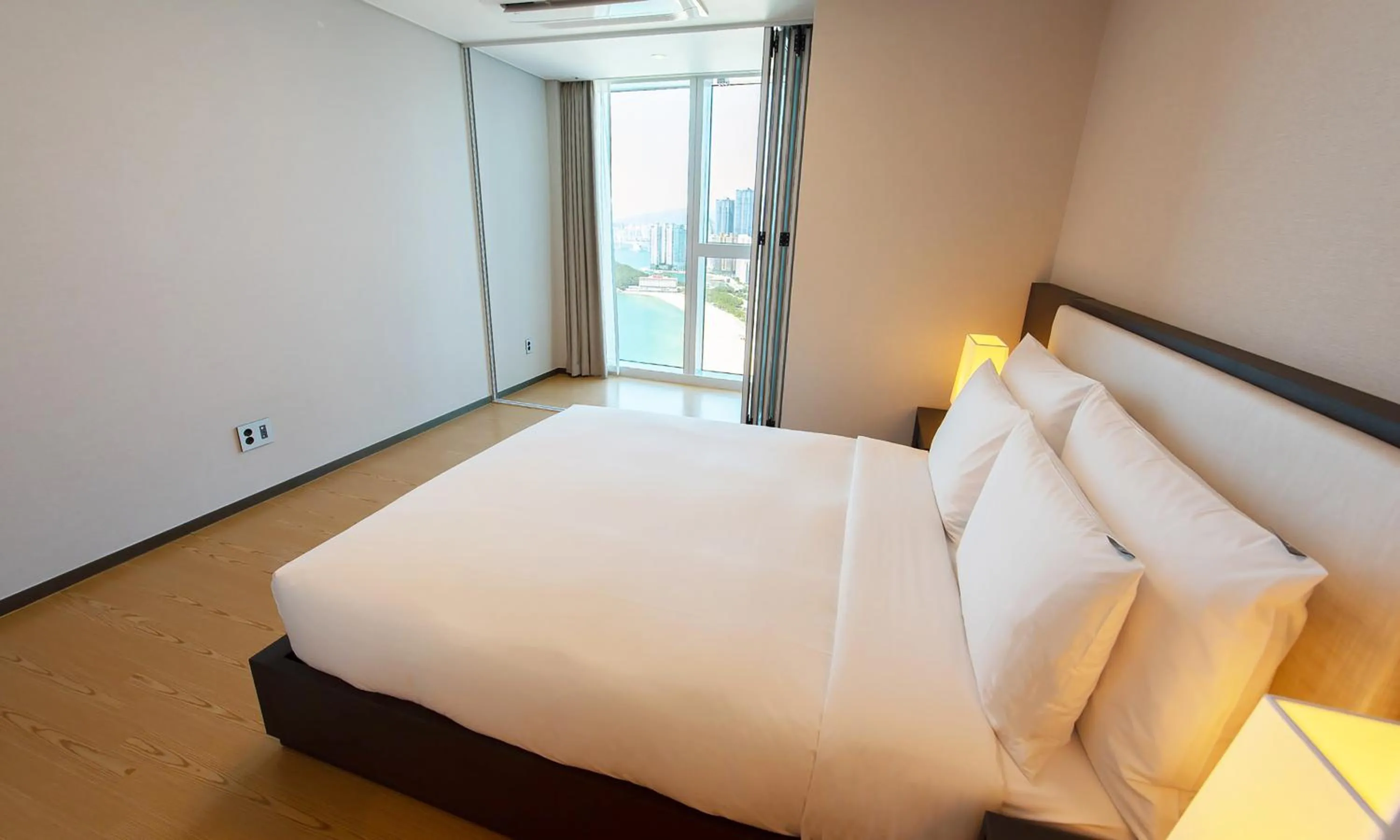 Bedroom, Bed in LCT Residence