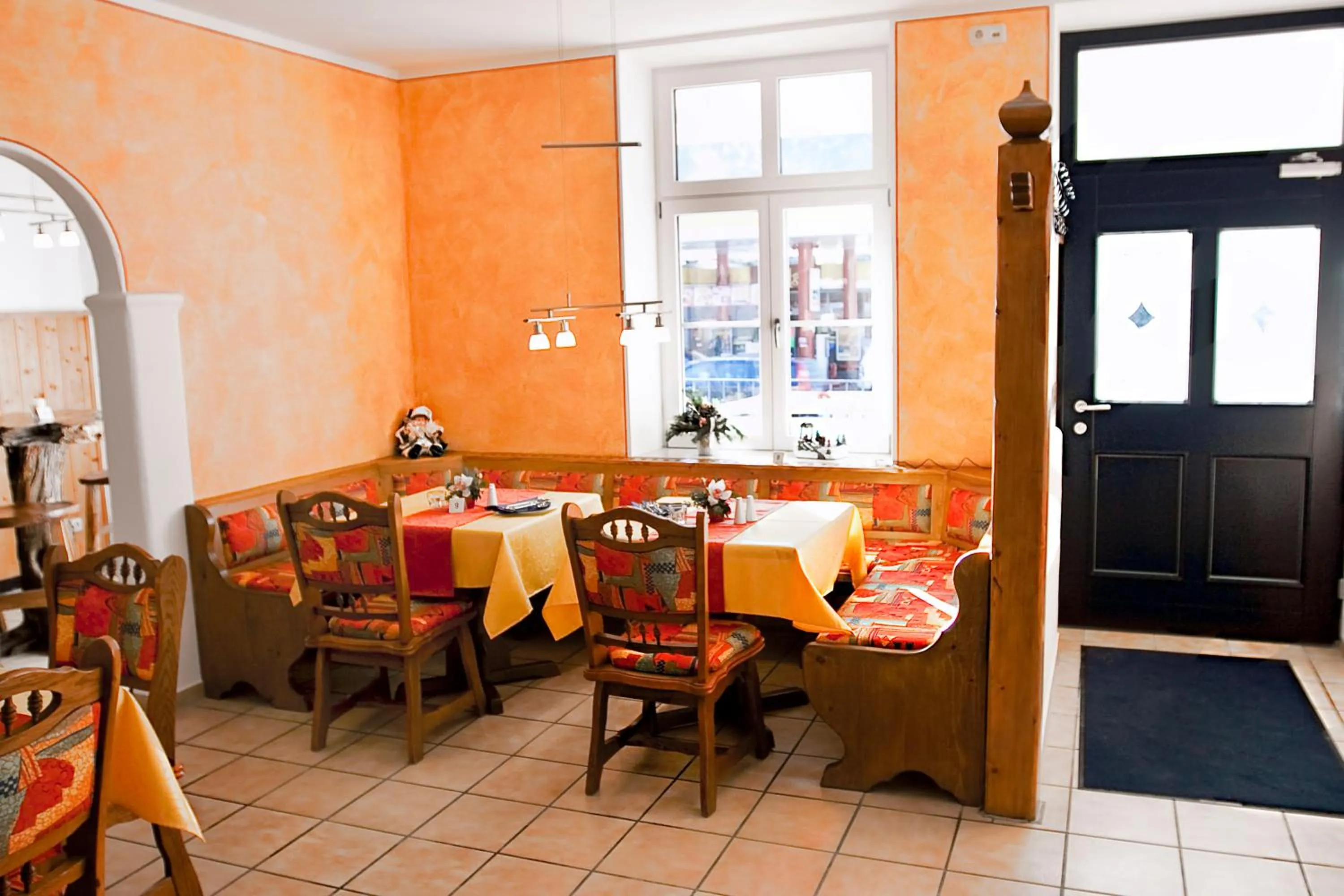Restaurant/places to eat in Hotel Garni Ammergauer Hof