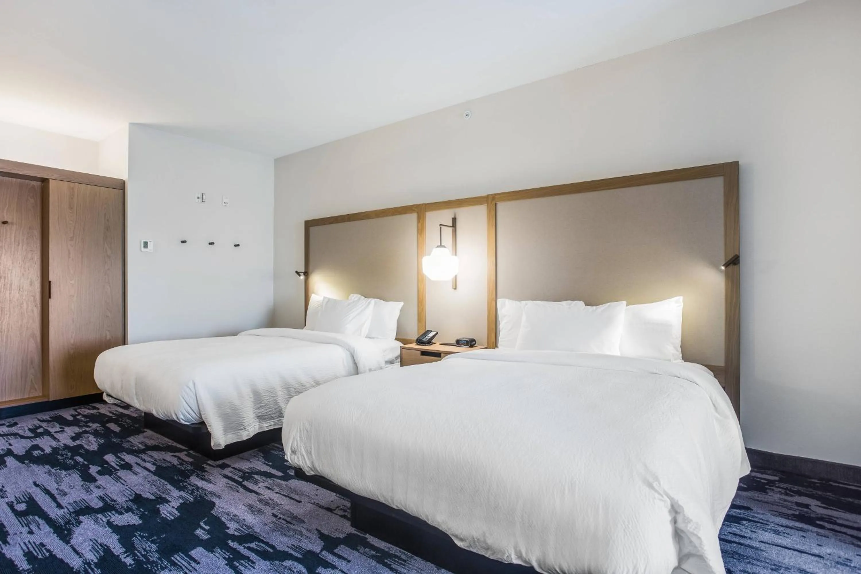 Photo of the whole room, Bed in Fairfield Inn & Suites Rolla