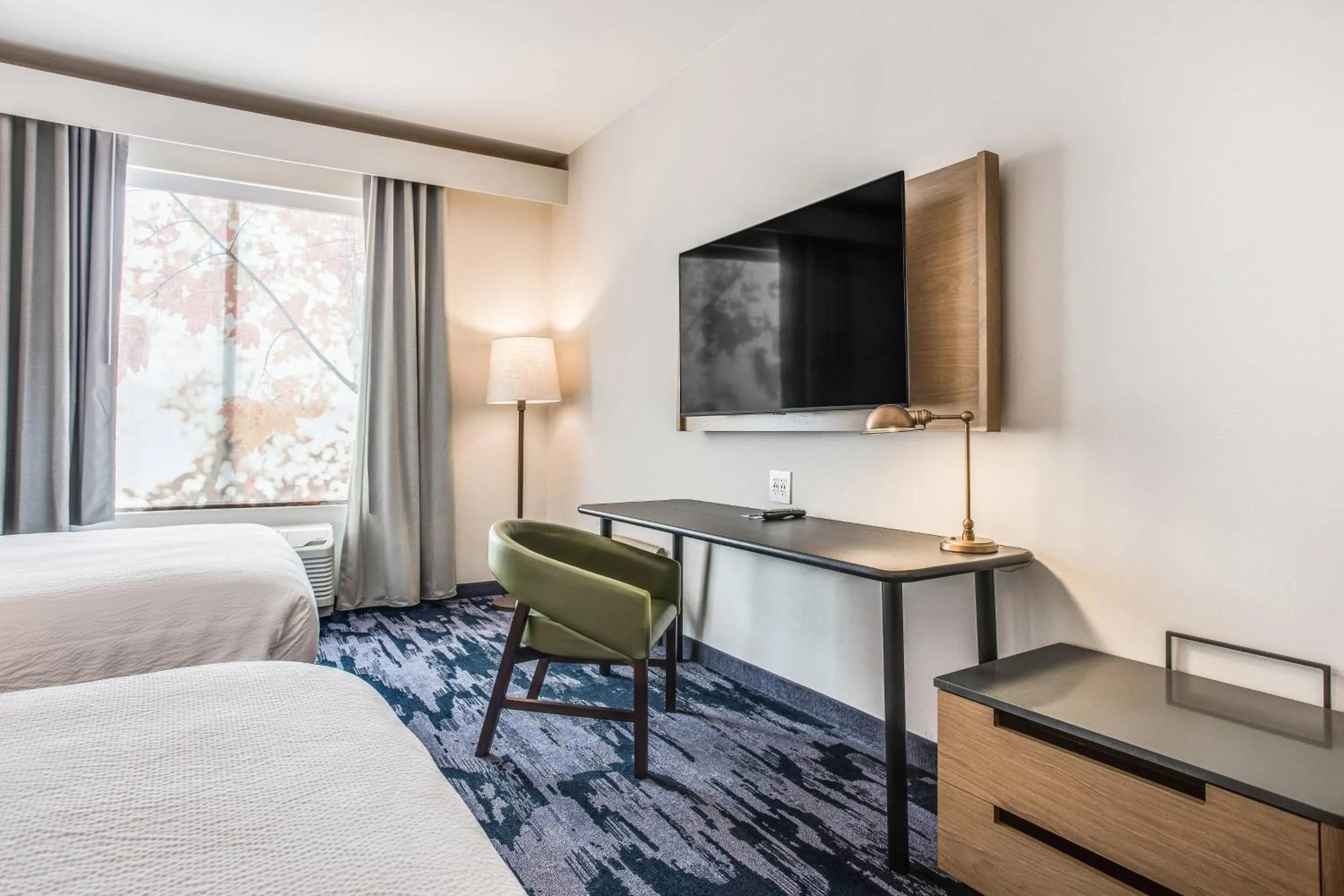 Photo of the whole room, Bed in Fairfield Inn & Suites Rolla