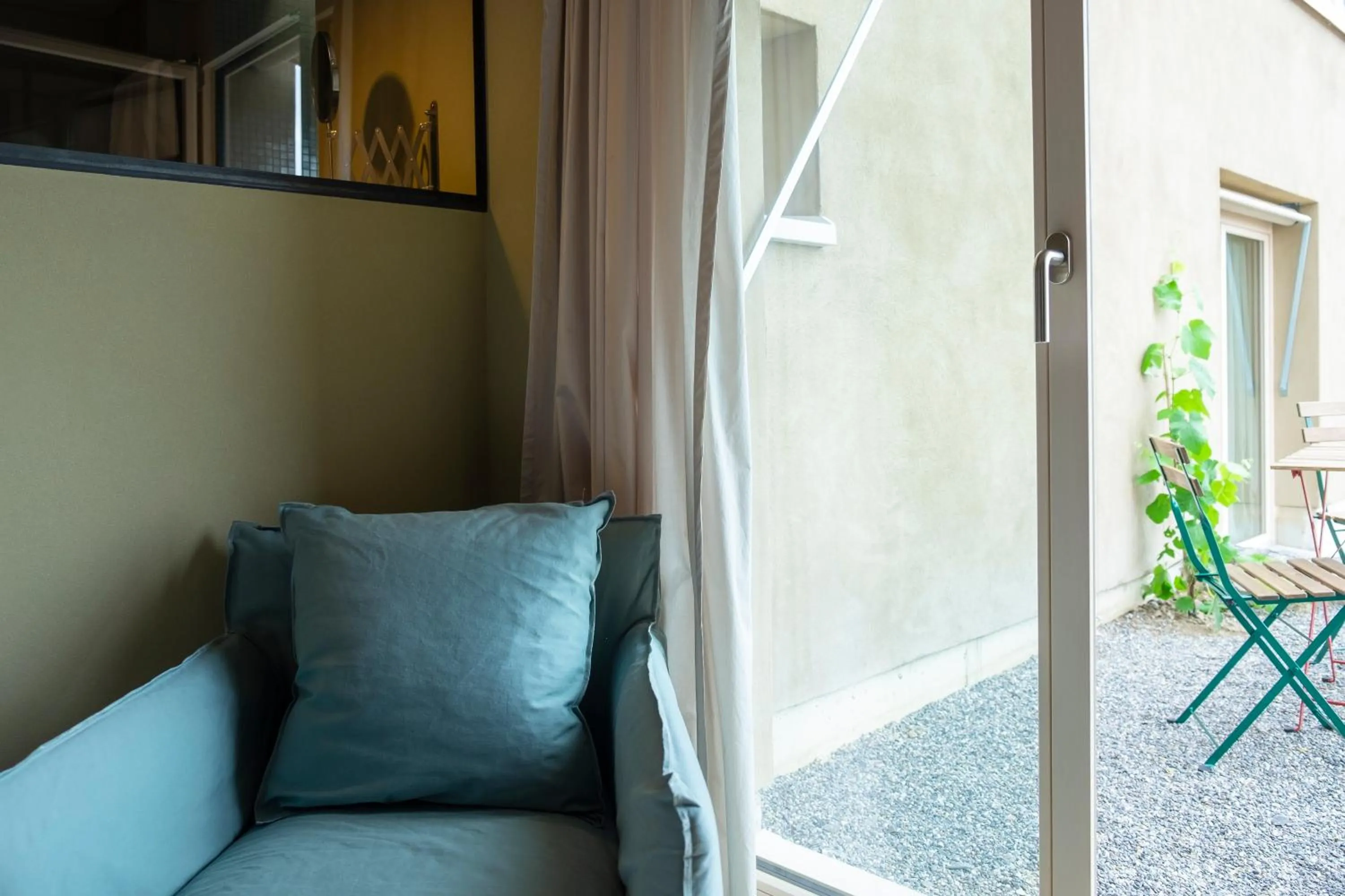 Seating area in BnB Belle5