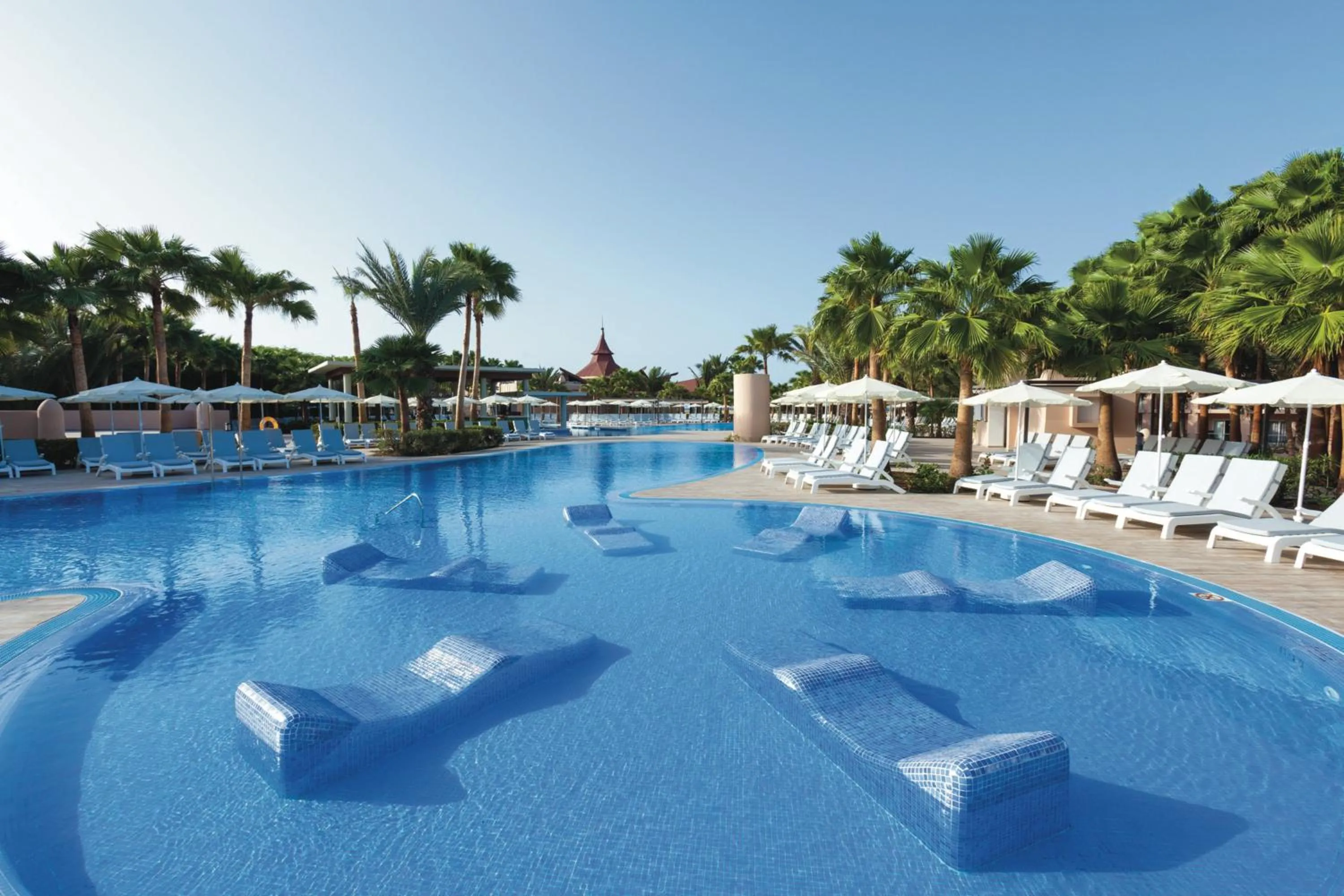 Swimming pool in Hotel Riu Cabo Verde - Adults Only - All Inclusive