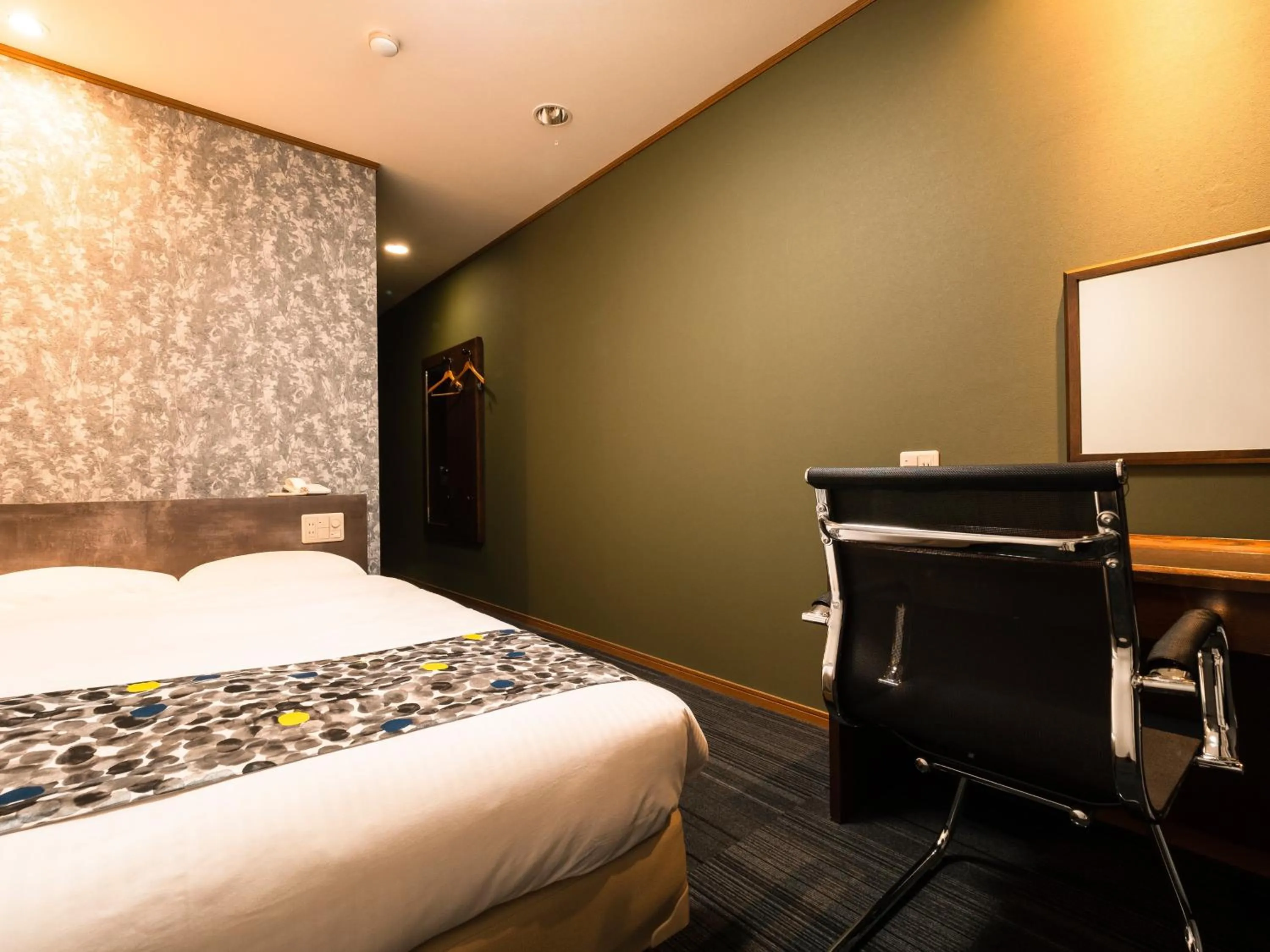 Photo of the whole room, Bed in Hotel Area One Ise Inter