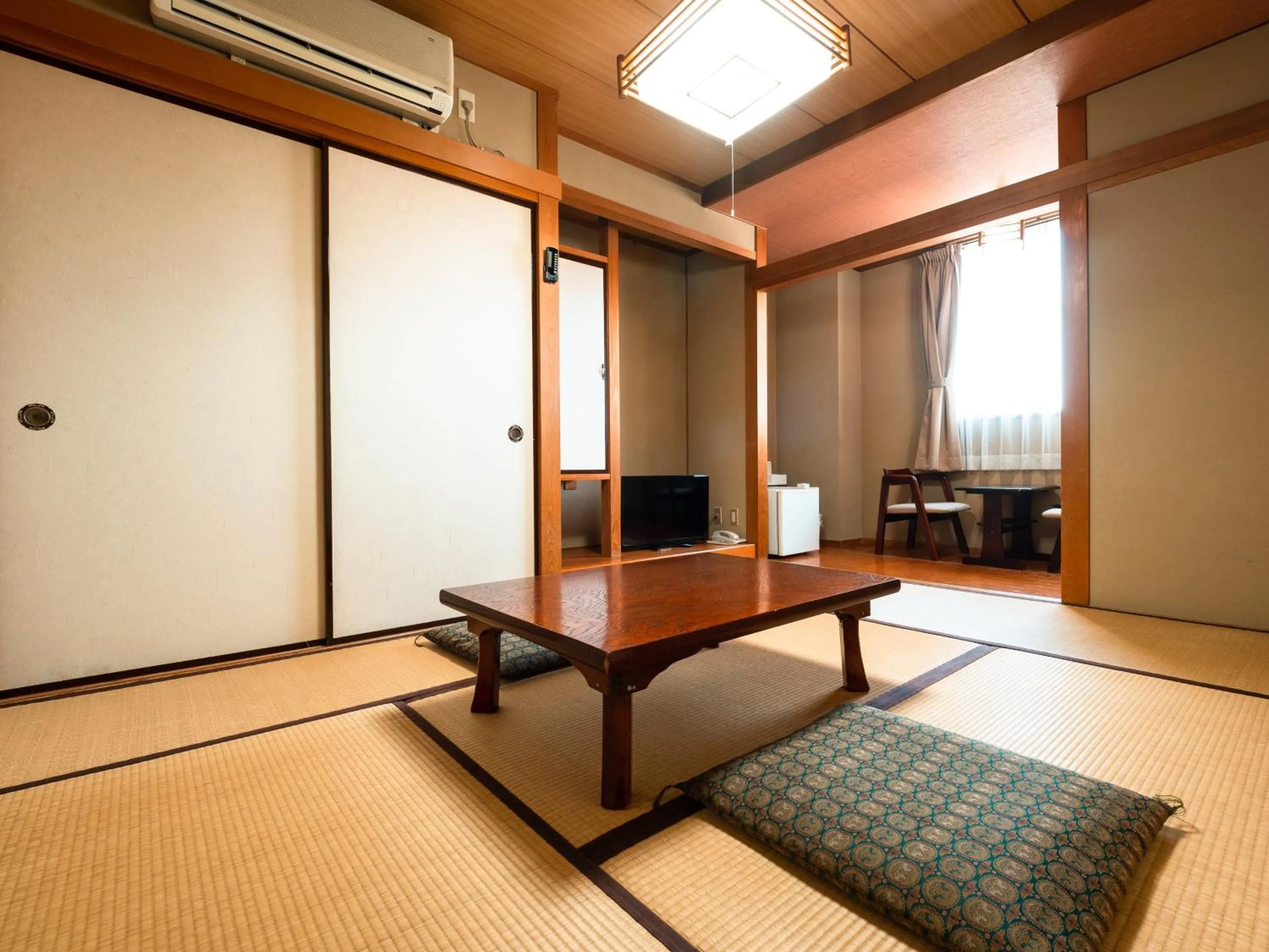 Photo of the whole room in Hotel Area One Ise Inter