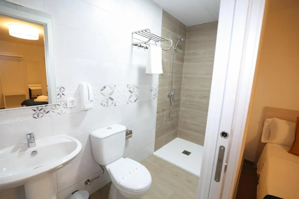 Shower in H.PALMONES