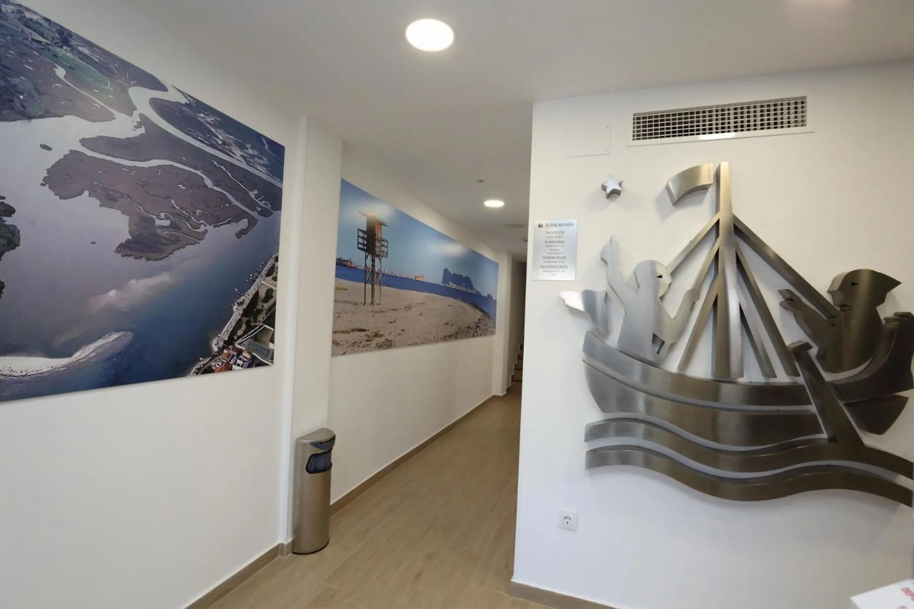 Lobby or reception in H.PALMONES