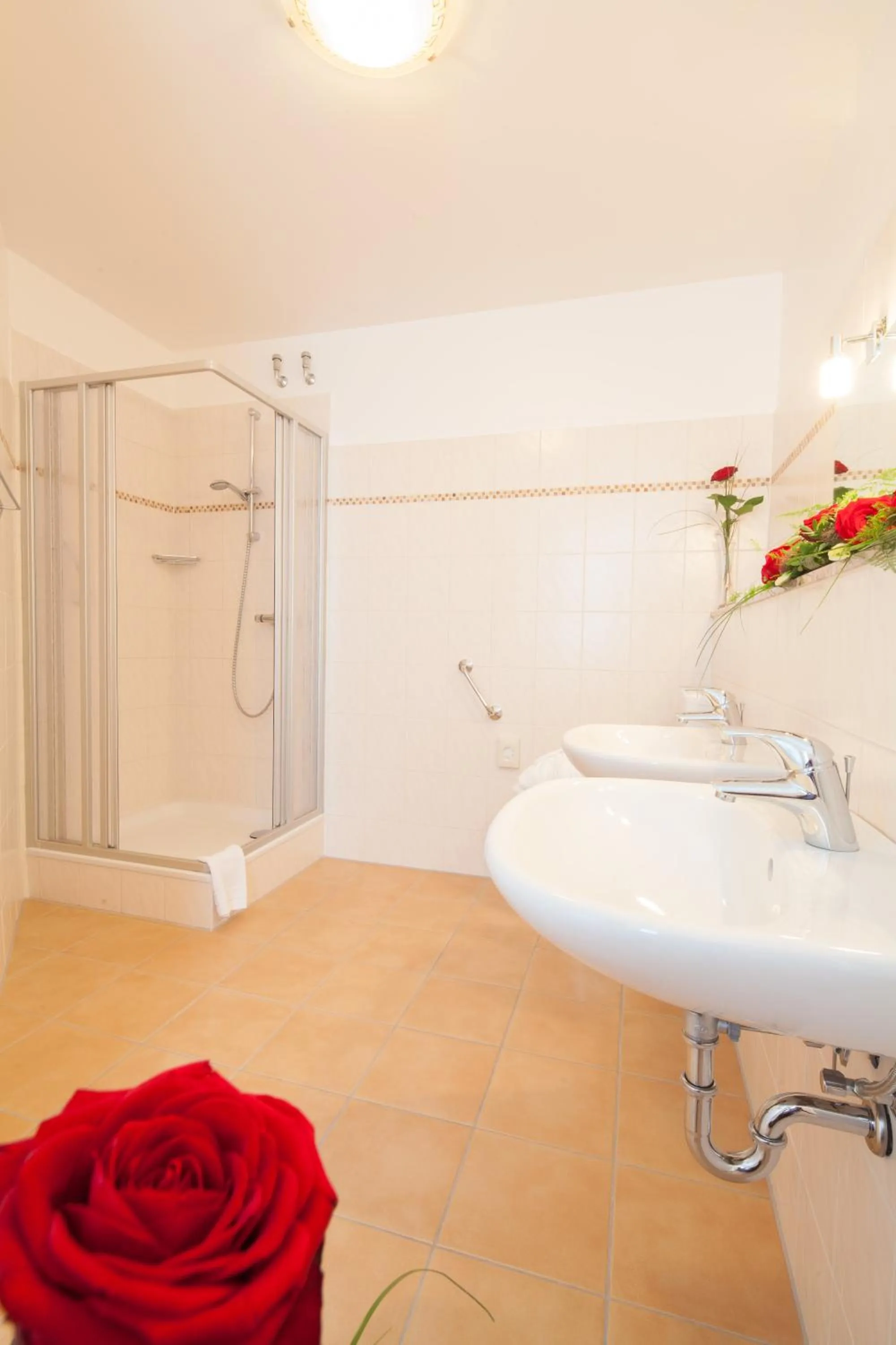 Bathroom in Hotel Victoria