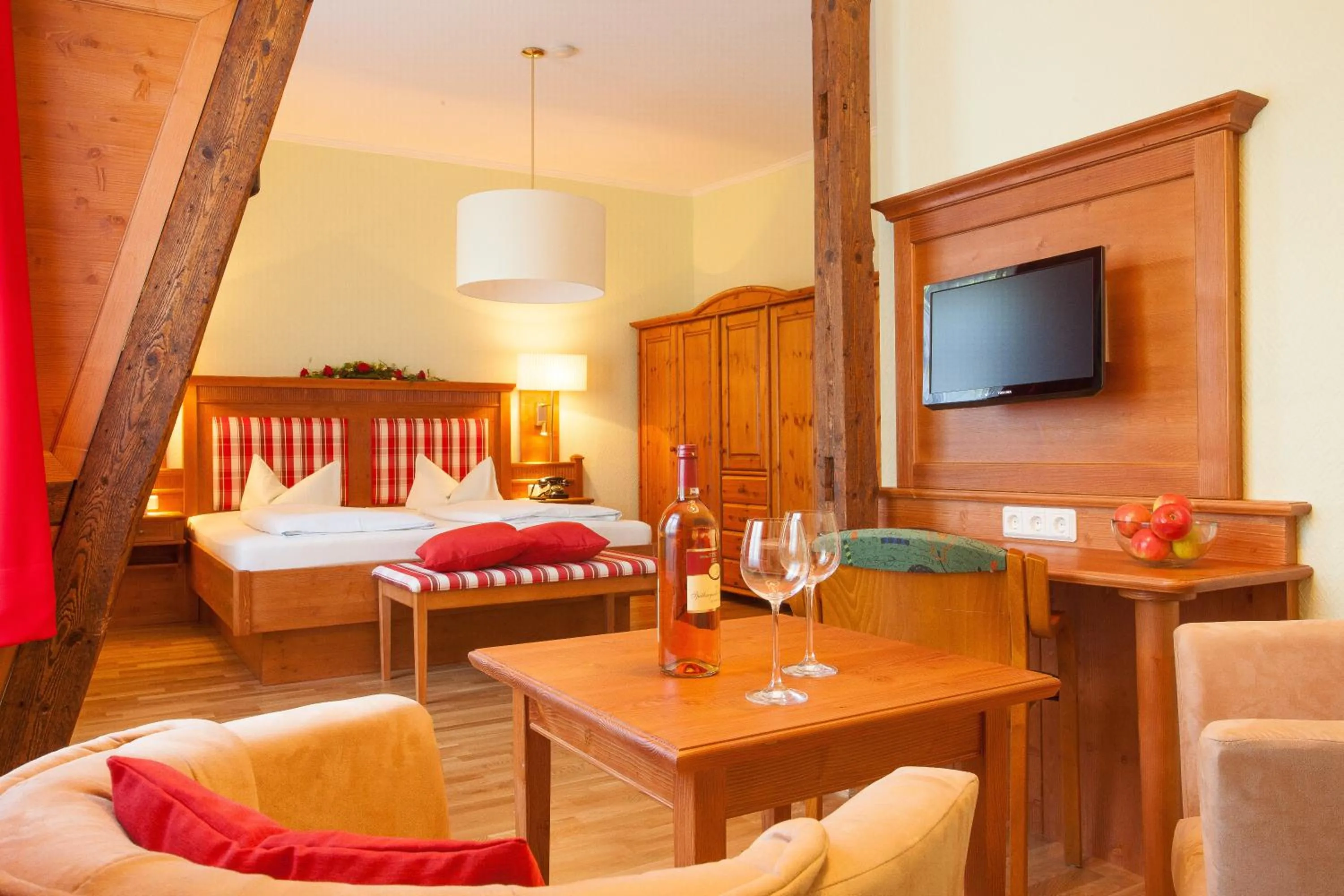 Photo of the whole room, Bed in Hotel Victoria