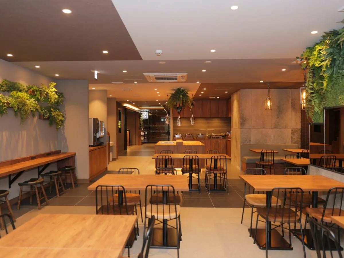 Communal lounge/ TV room in Super Hotel Sapporo Kitagojo Dori