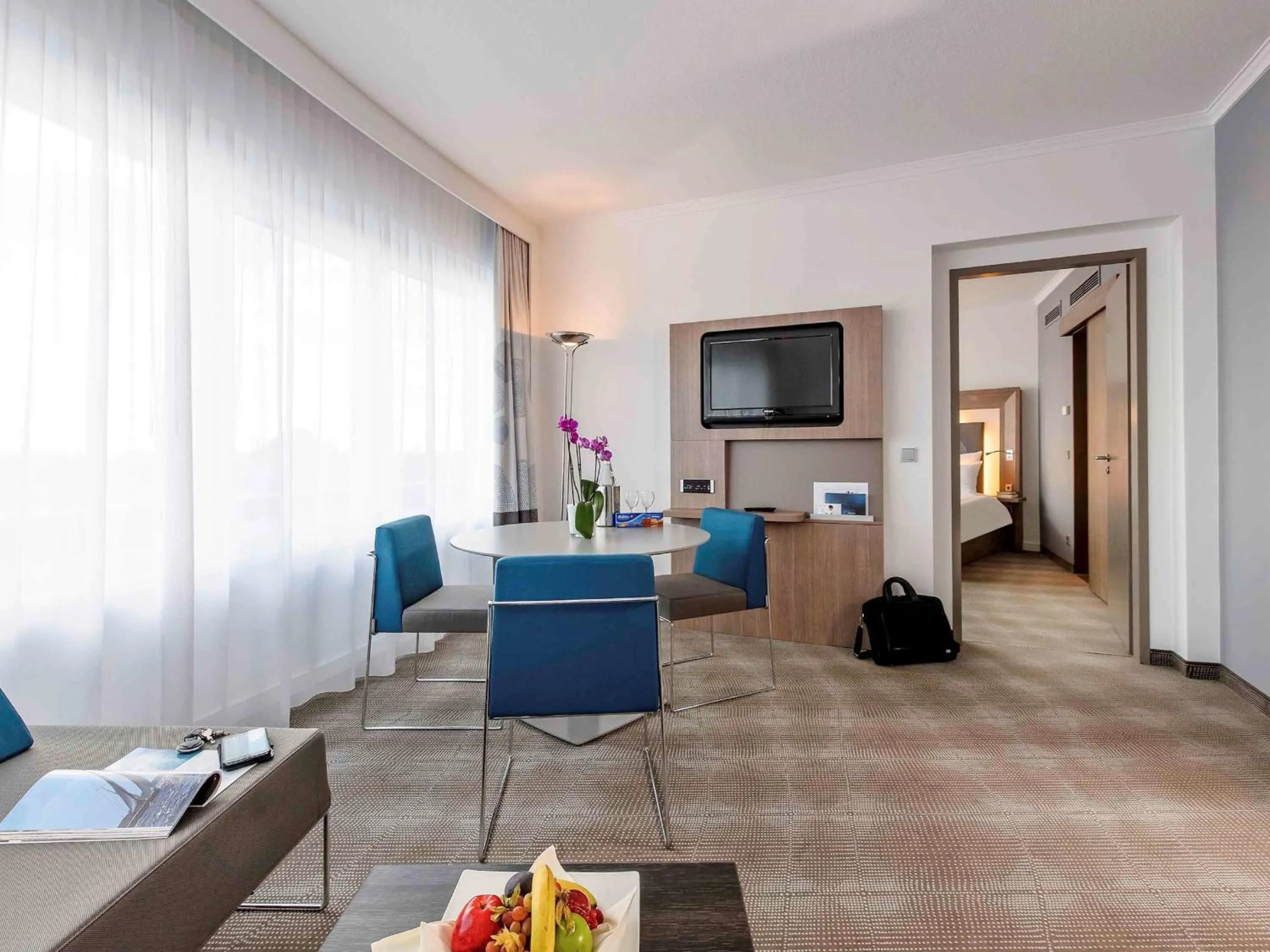 TV and multimedia in Novotel Hannover