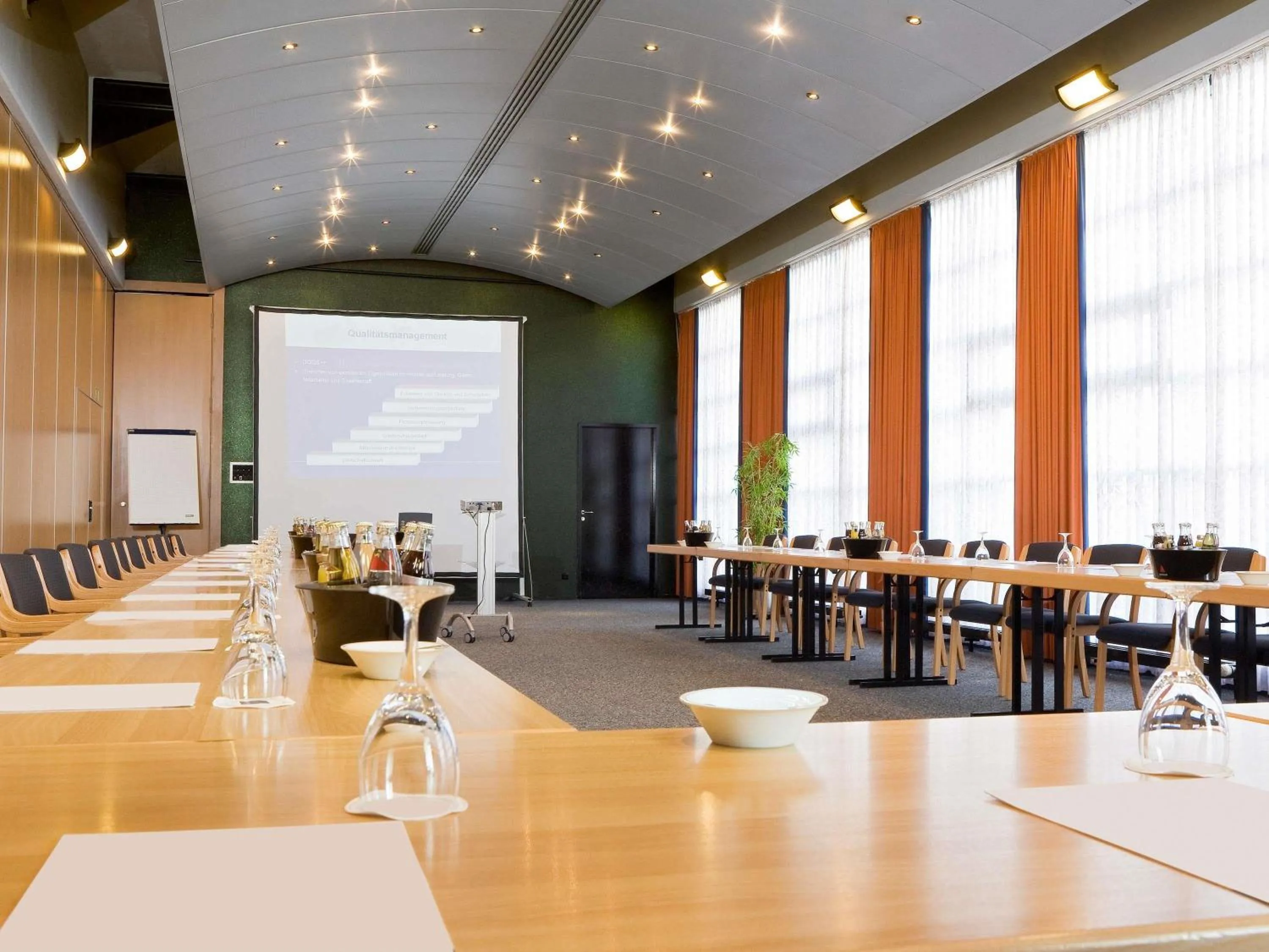 Meeting/conference room in Novotel Hannover