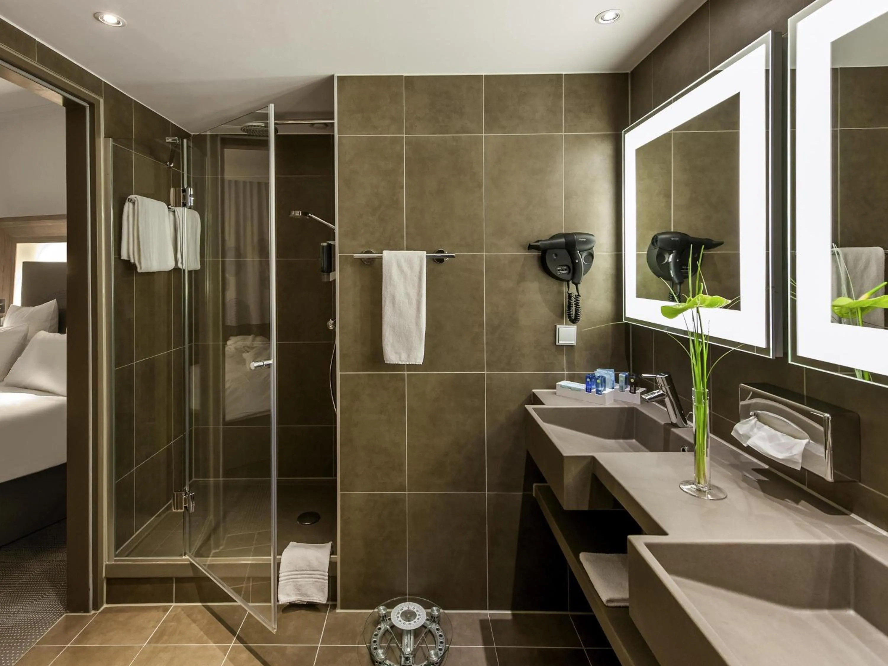 Bedroom in Novotel Hannover