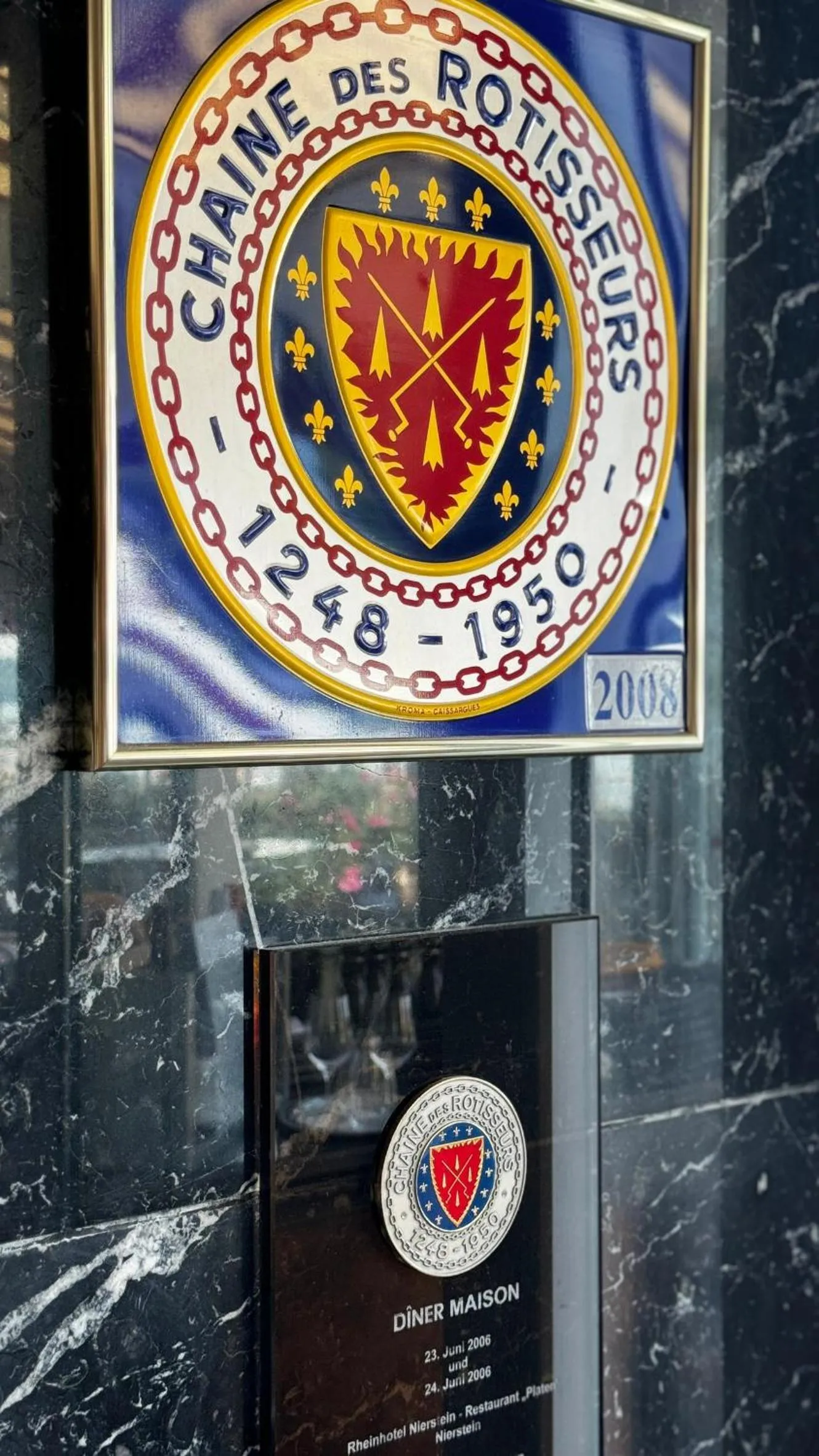 Logo/Certificate/Sign in Rhein-Hotel Nierstein