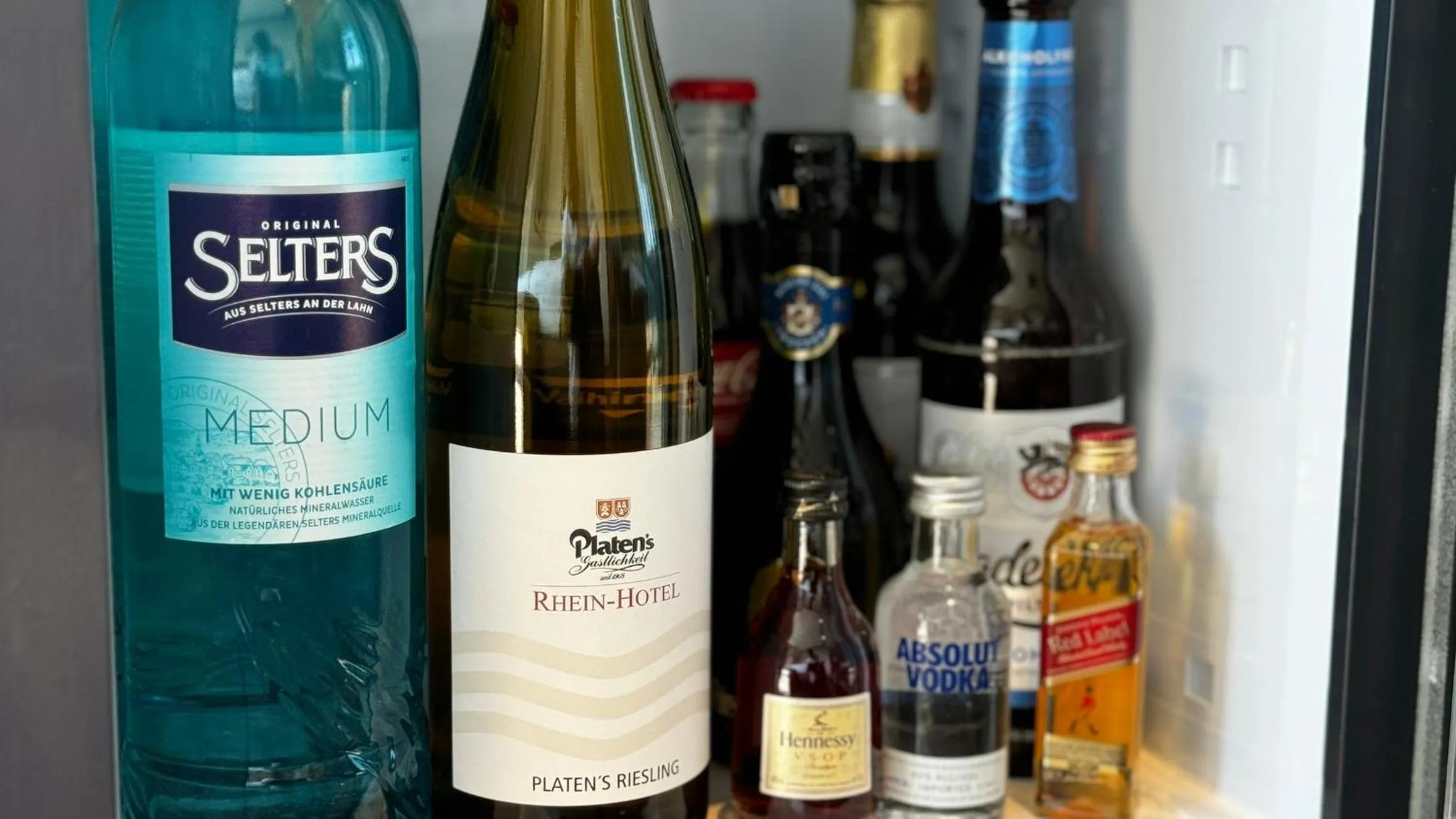 minibar in Rhein-Hotel Nierstein