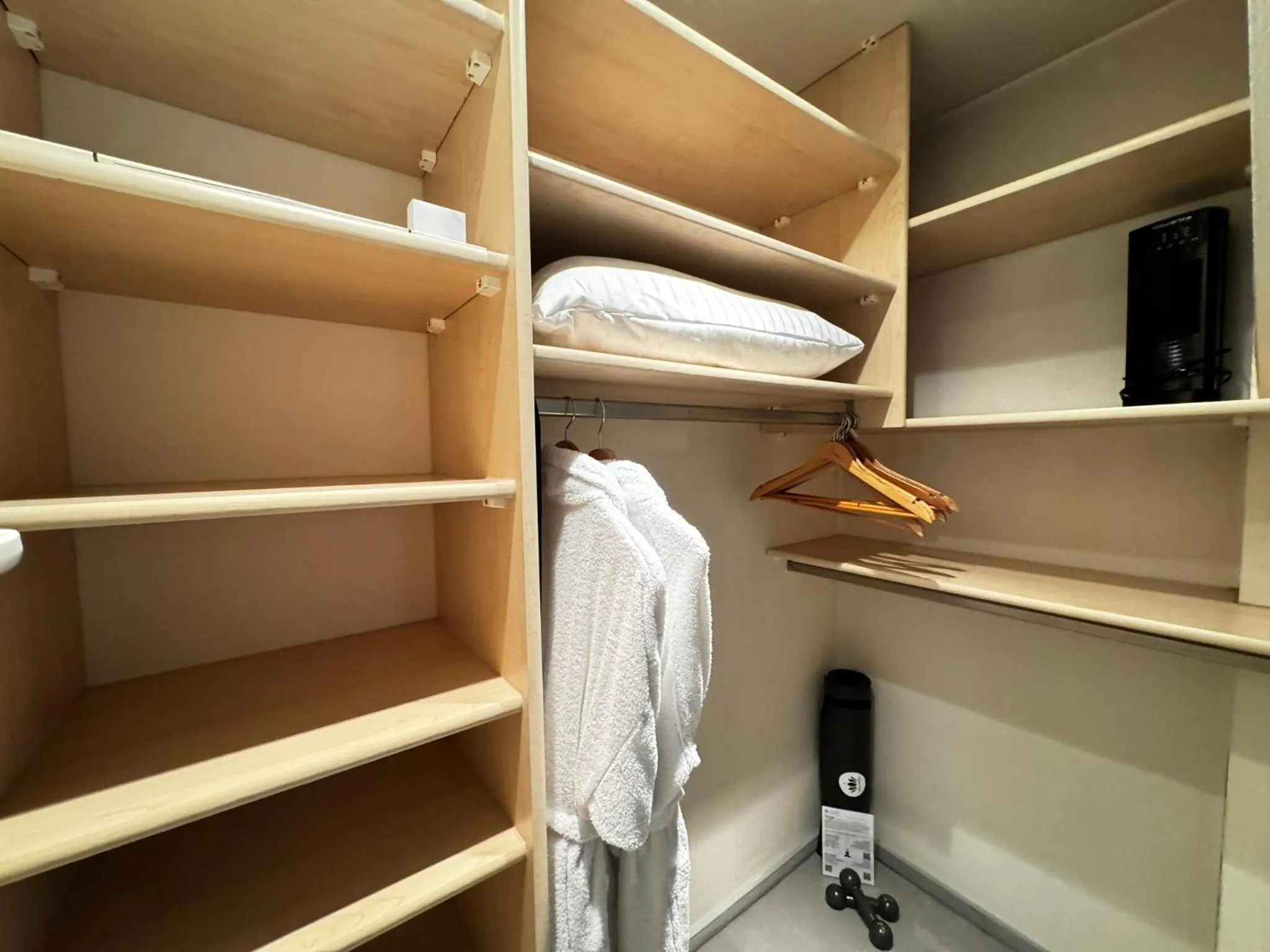 wardrobe in Rhein-Hotel Nierstein
