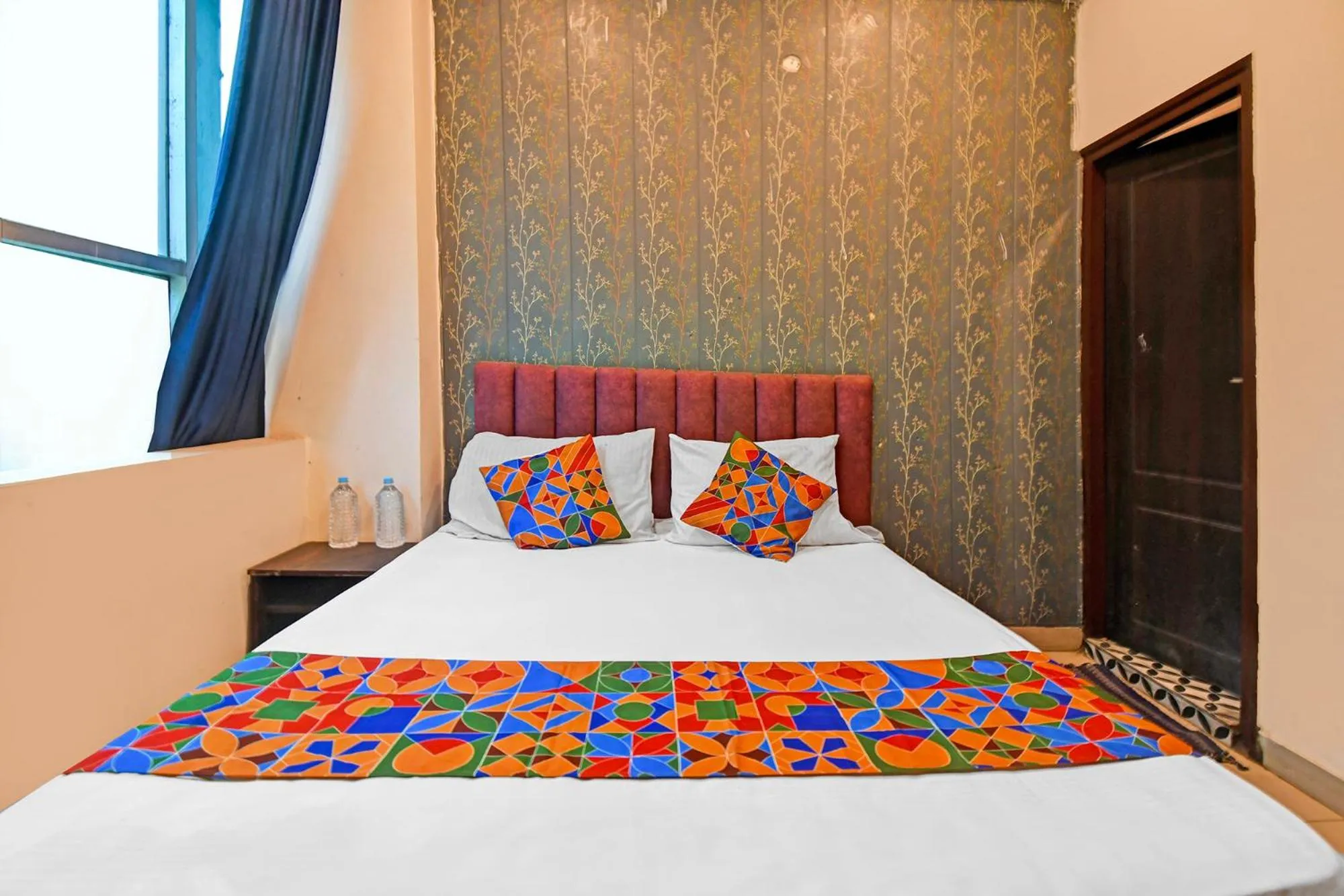 Bed in FabHotel Insight Inn