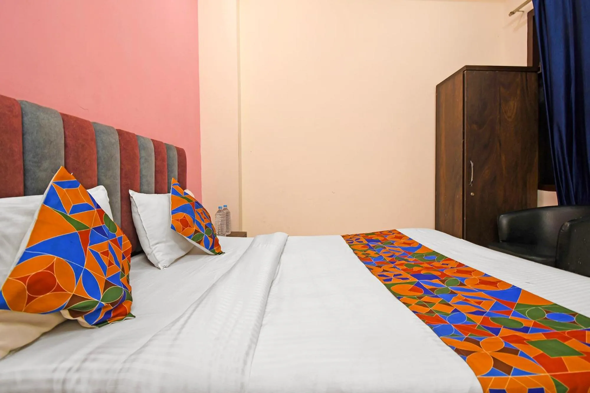 Bed in FabHotel Insight Inn