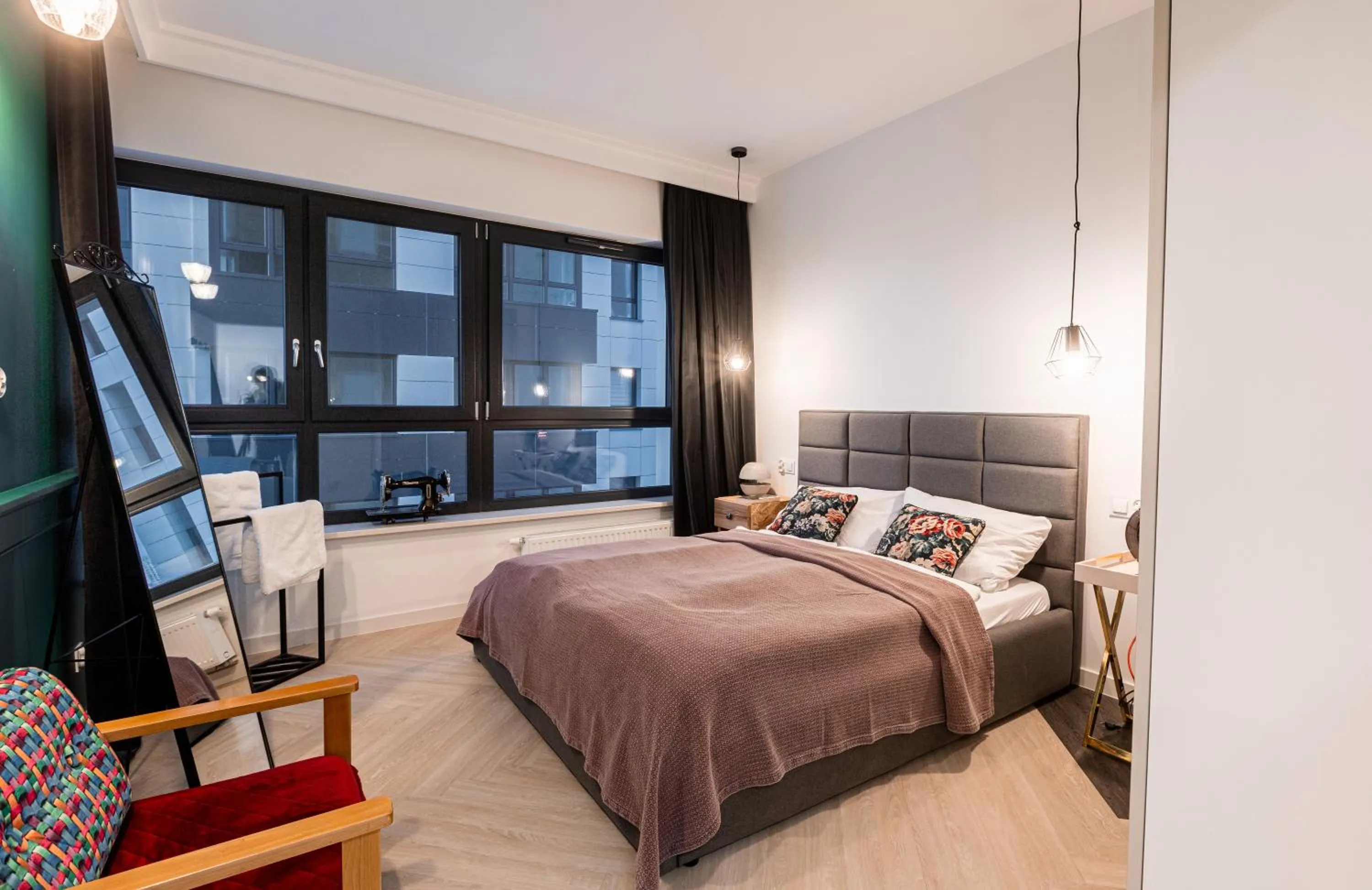 Bedroom, Bed in E&A Royal Luxury Apartments, Bydgoszcz - SKYLINE