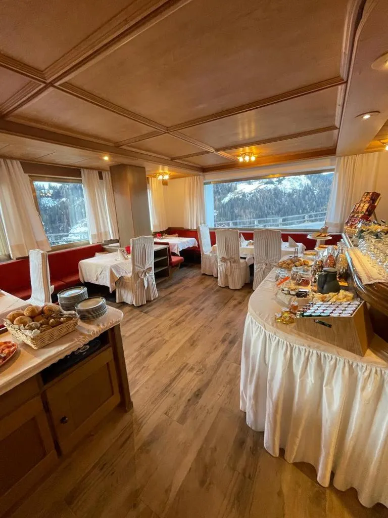 Lounge or bar, Bed in Pension Dolomieu