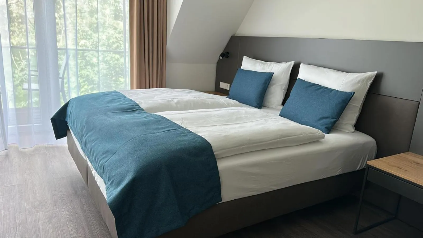 Photo of the whole room, Bed in Hotel Schöne Aussicht