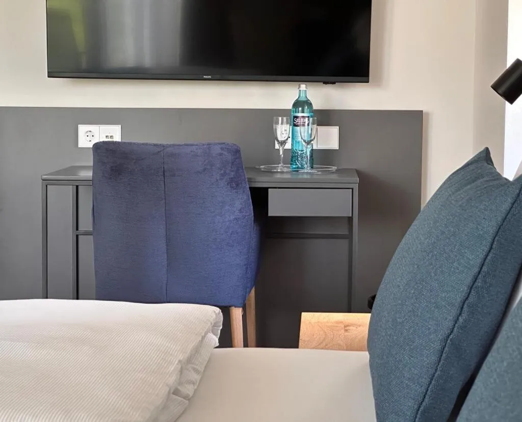 TV and multimedia, Bed in Hotel Schöne Aussicht