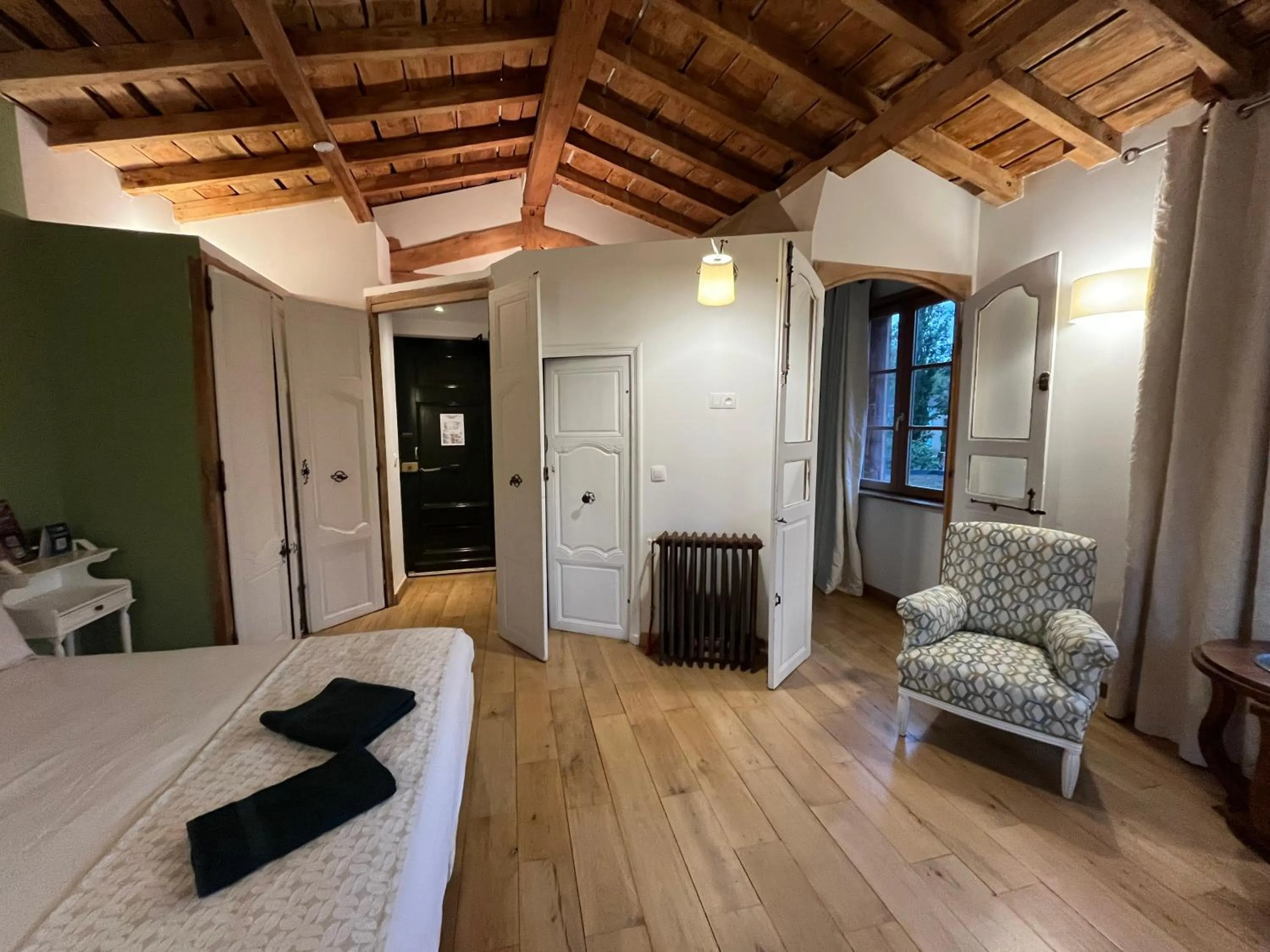 Bed in Logis Hotel Nature Cathare