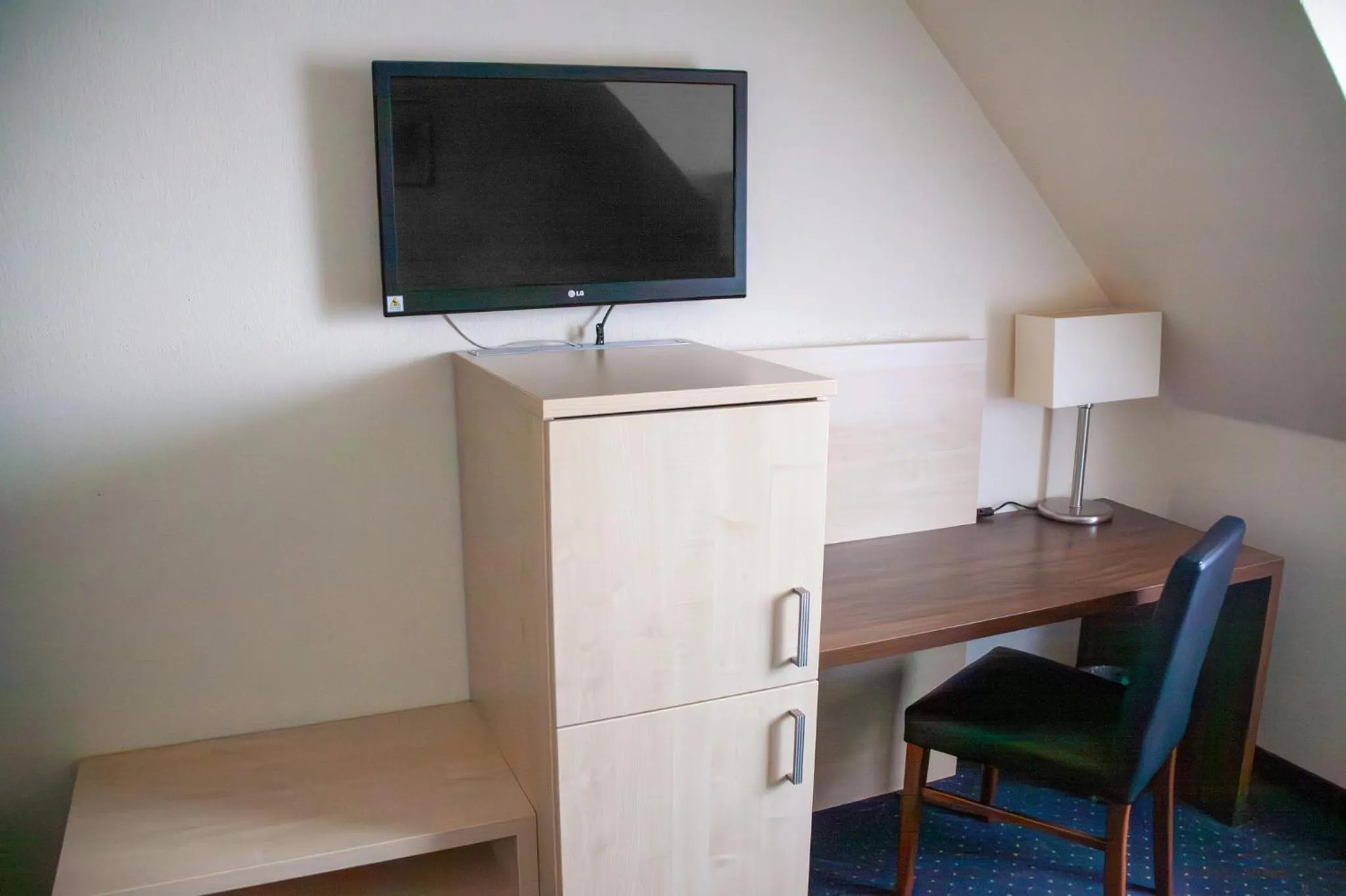 Photo of the whole room in Garner Hotel Cologne Porz - Airport by IHG