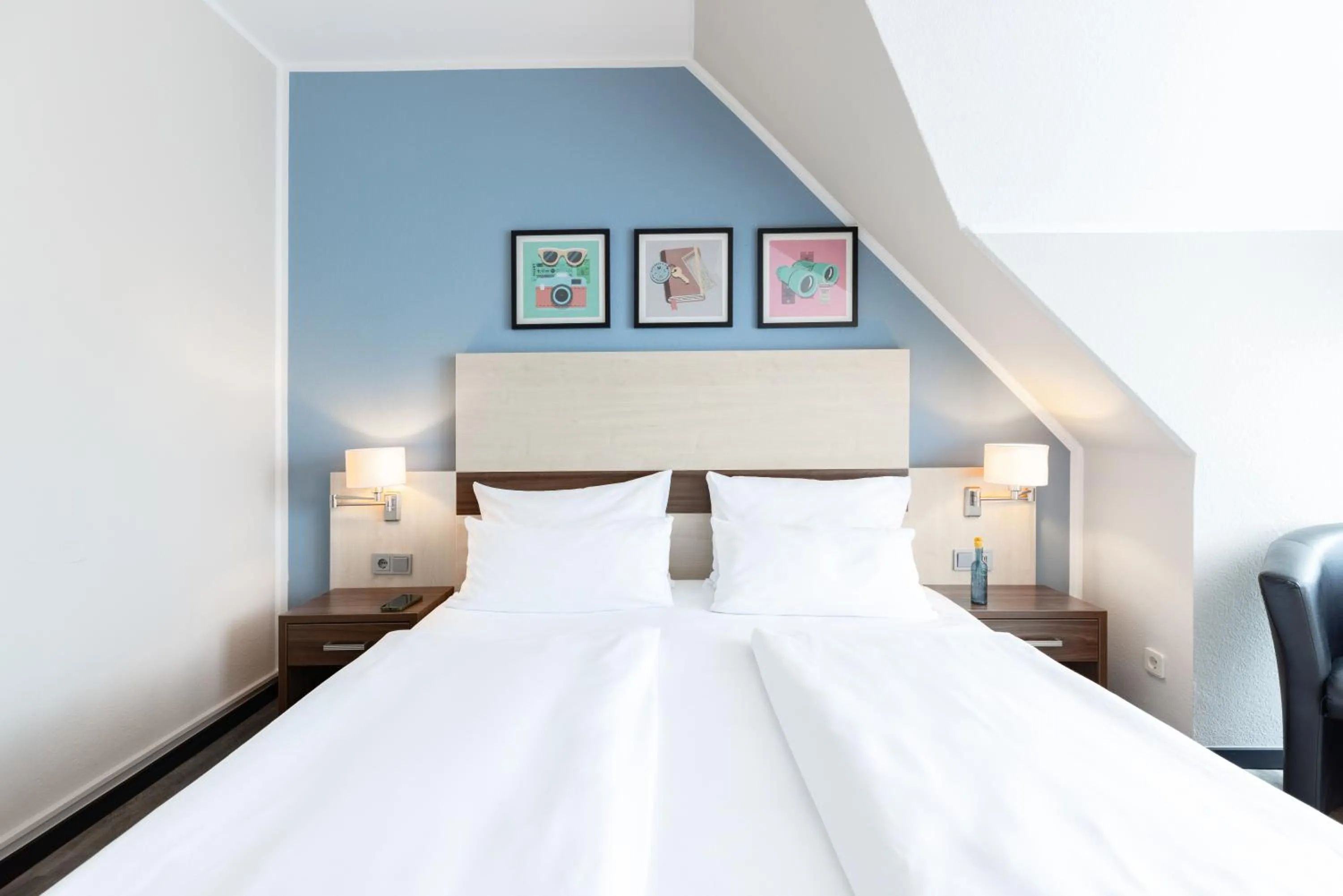 Photo of the whole room, Bed in Garner Hotel Cologne Porz - Airport by IHG