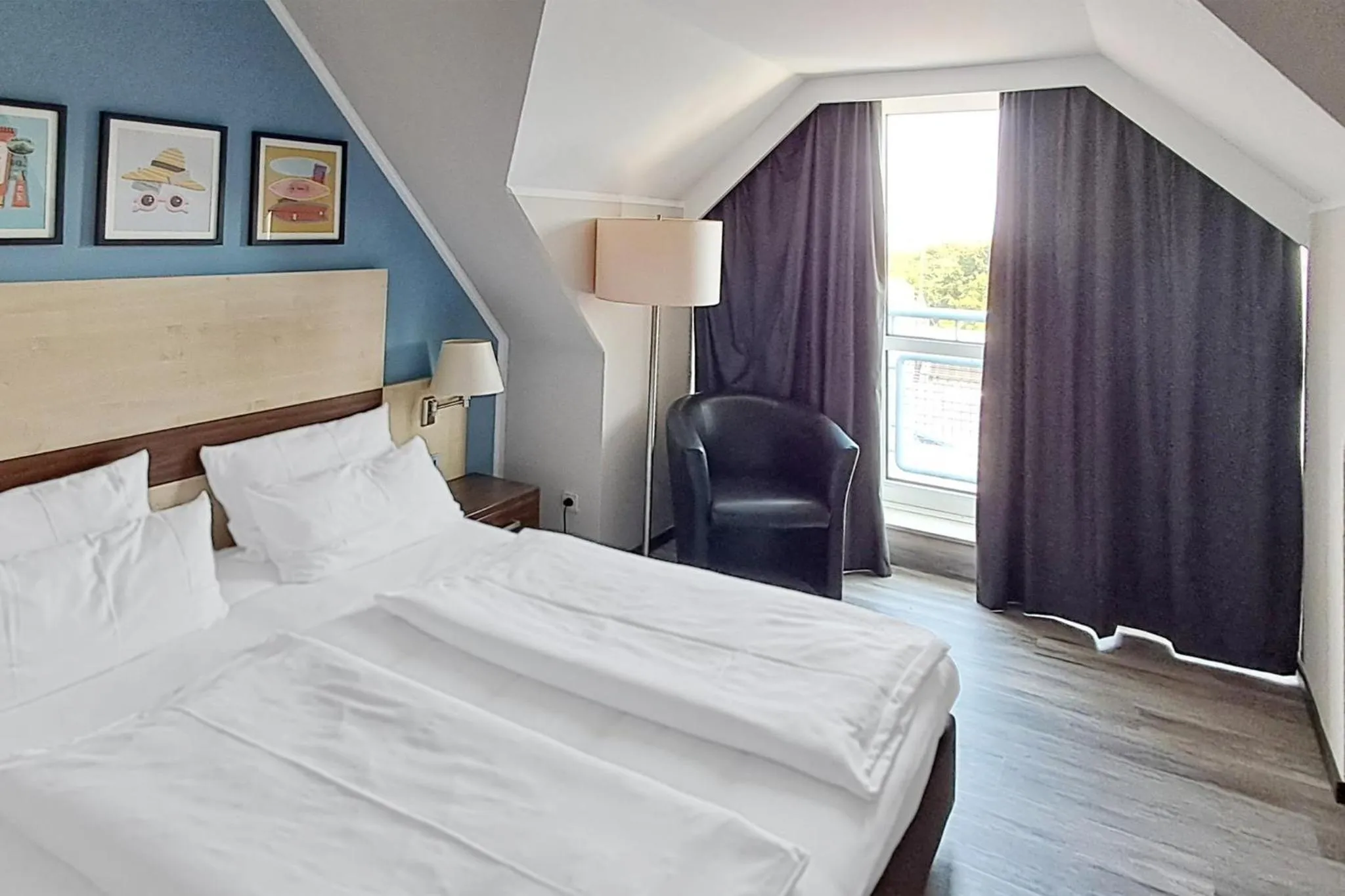 Photo of the whole room, Bed in Garner Hotel Cologne Porz - Airport by IHG