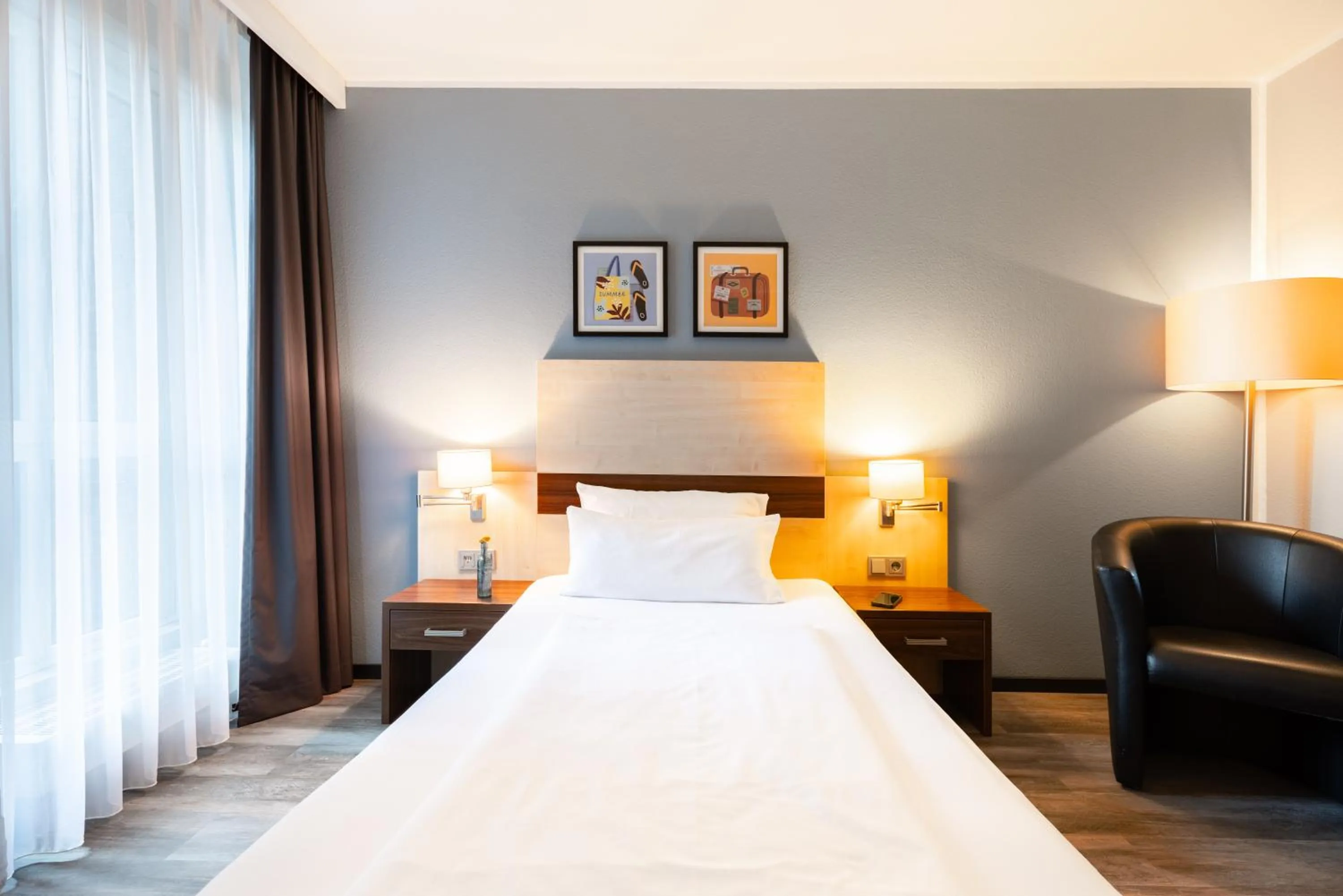 Photo of the whole room, Bed in Garner Hotel Cologne Porz - Airport by IHG