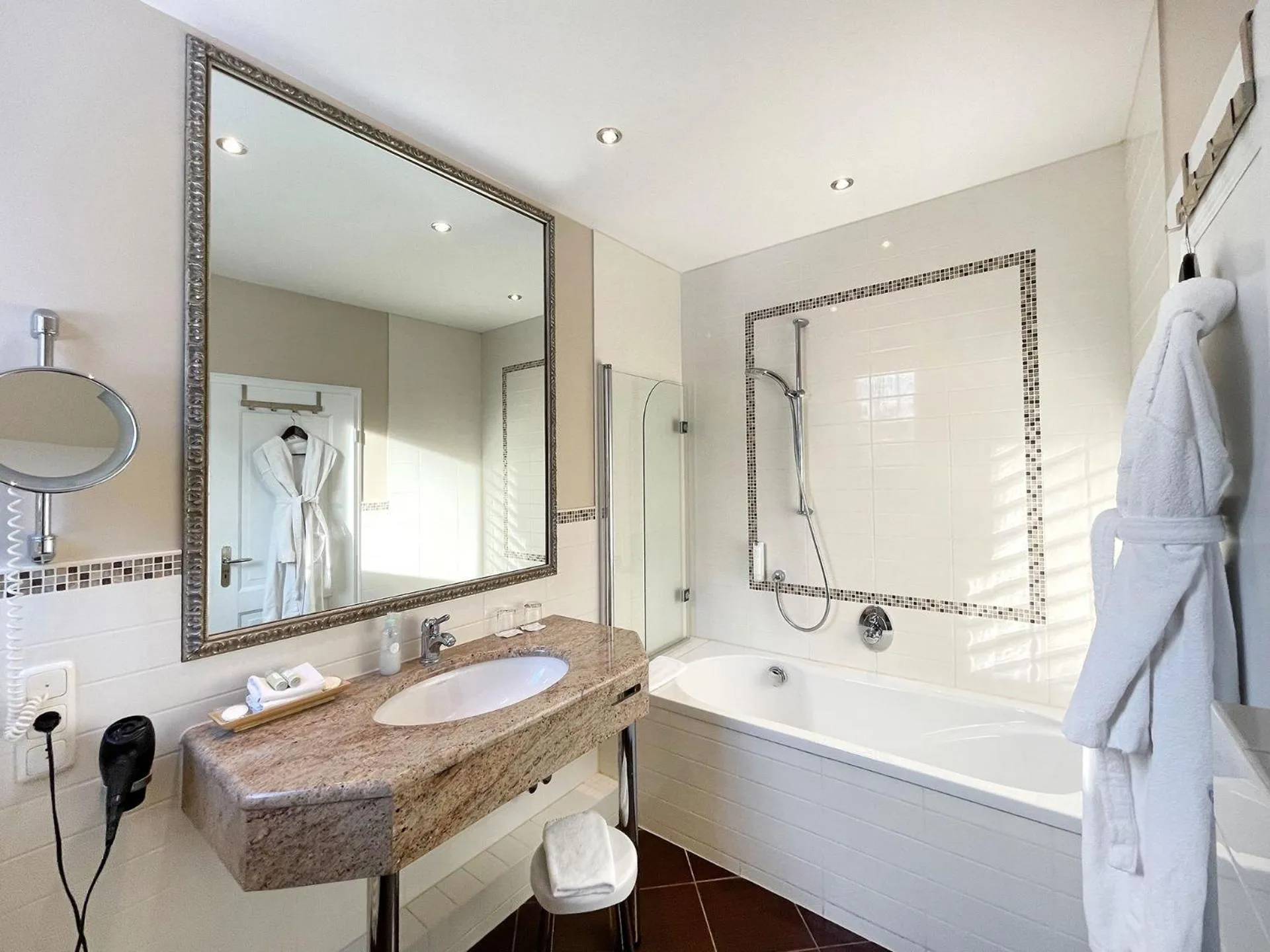 Bathroom in Romantik Hotel Kieler Kaufmann