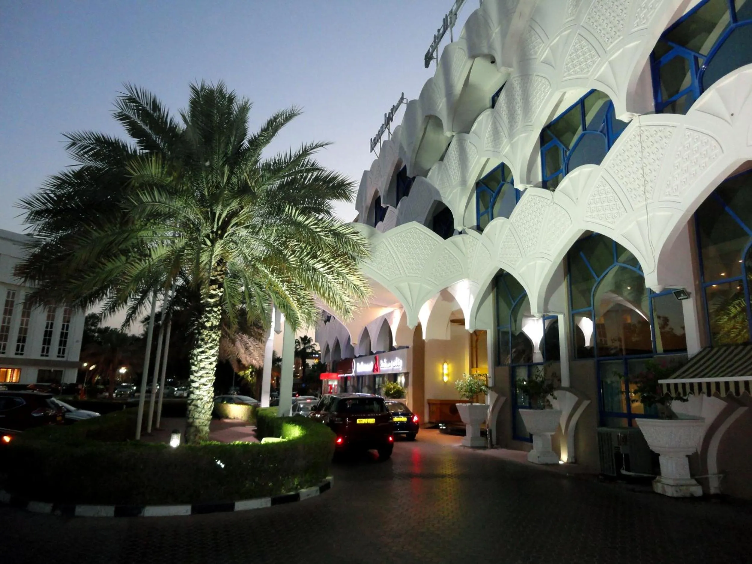 Facade/entrance in Beach Bay Hotel Muscat