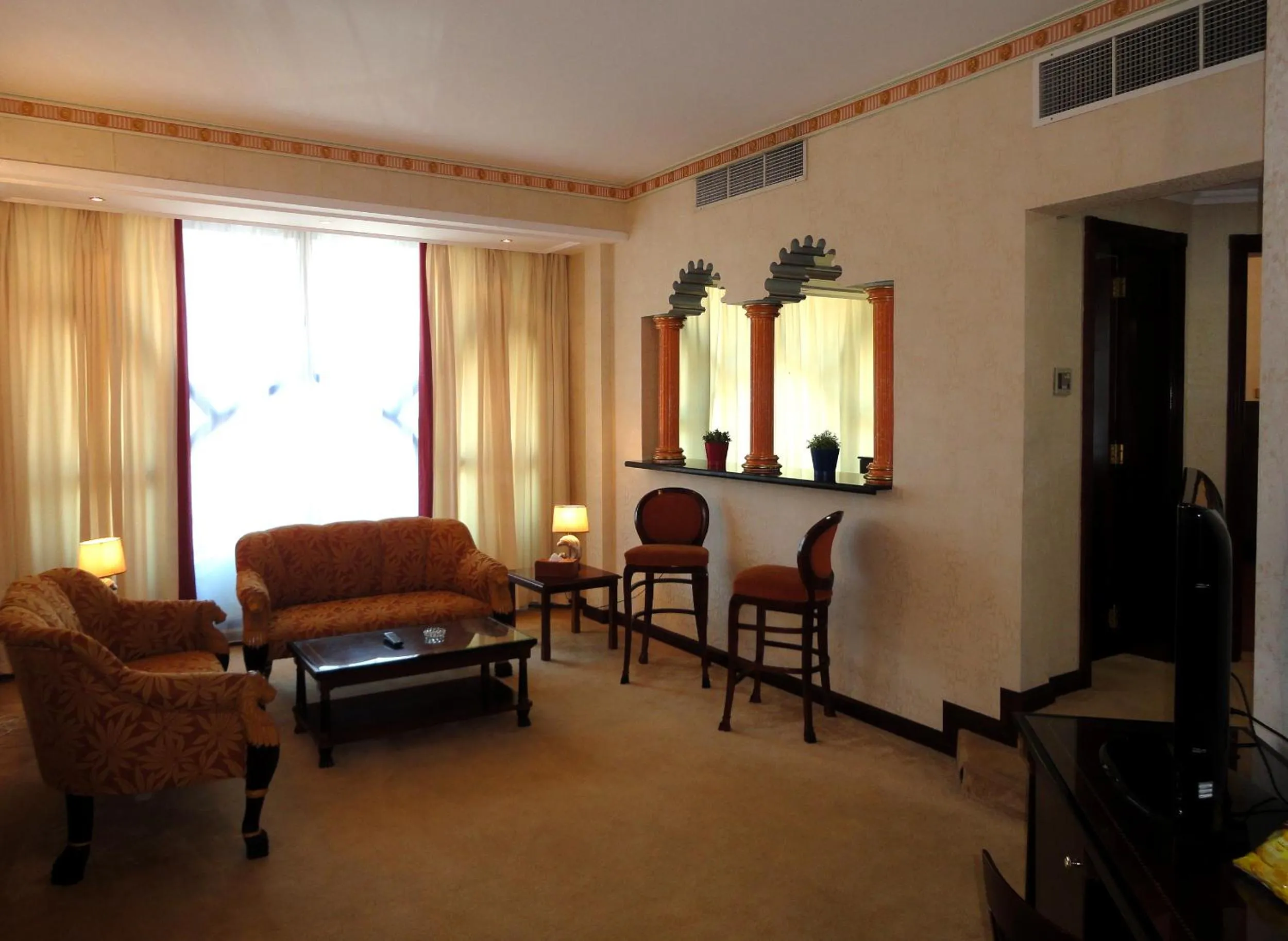 Living room, Seating Area in Beach Bay Hotel Muscat