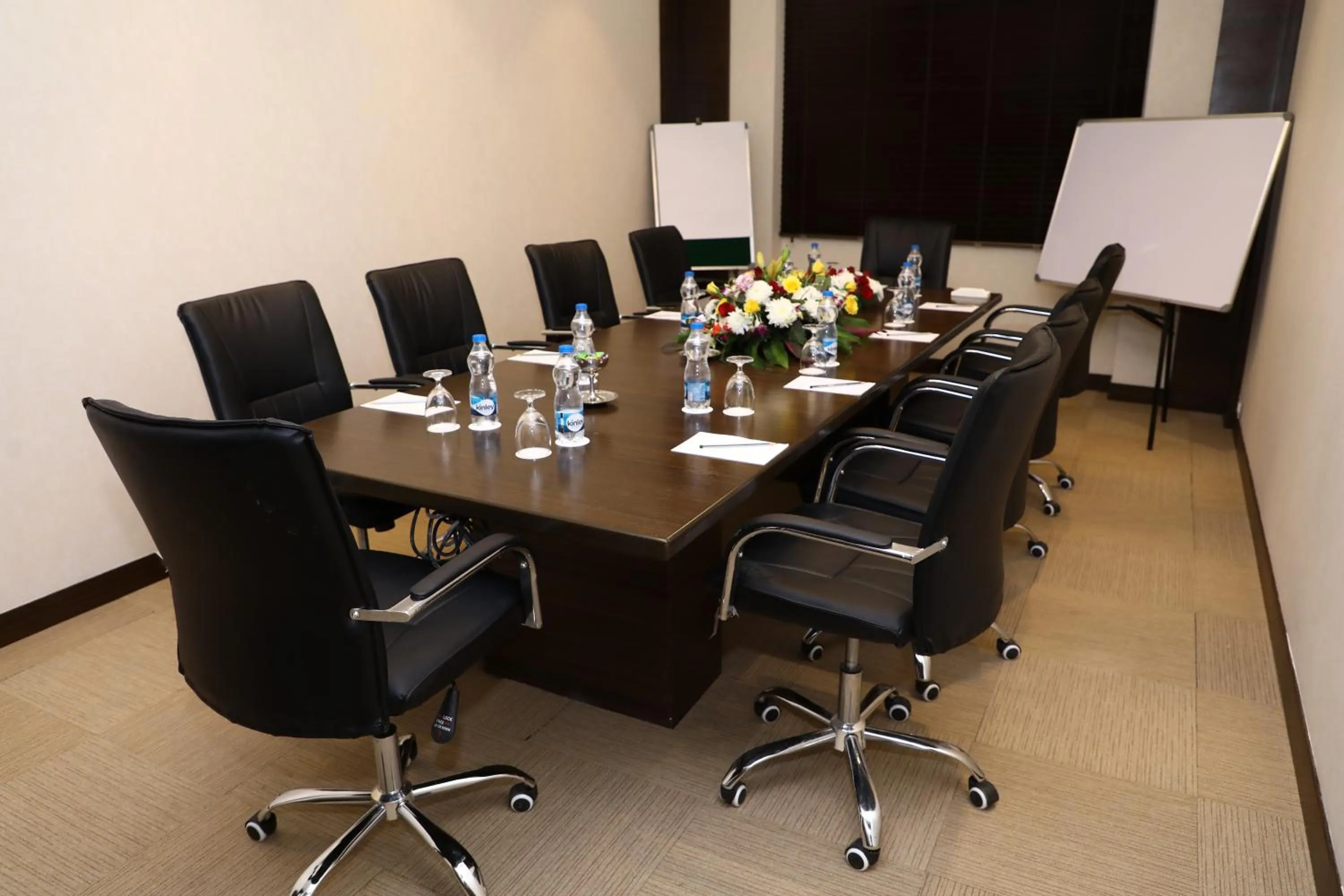 Business facilities in YN Hotels