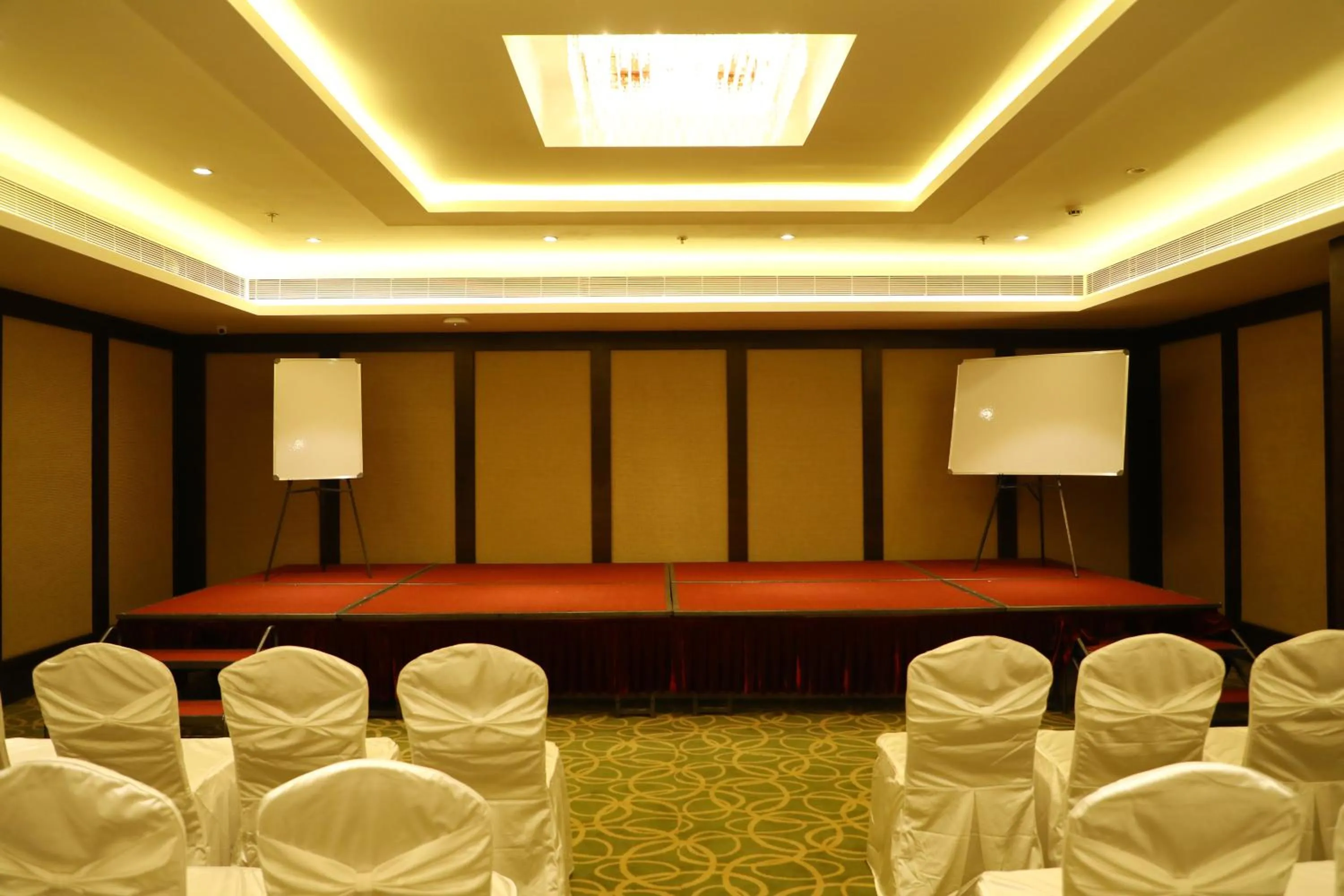 Business facilities in YN Hotels