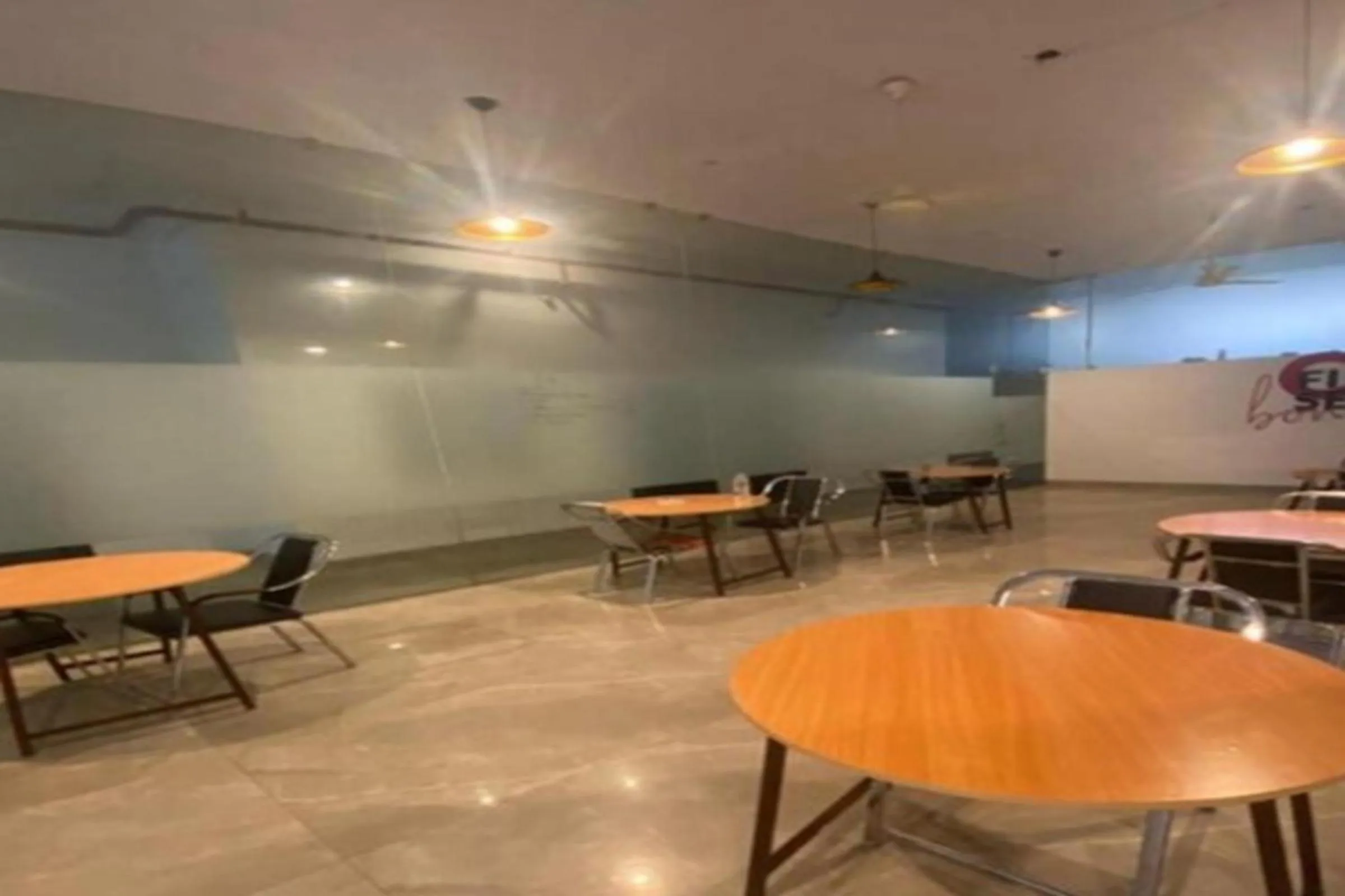 Dining area in Jaipur Grand By StayApart