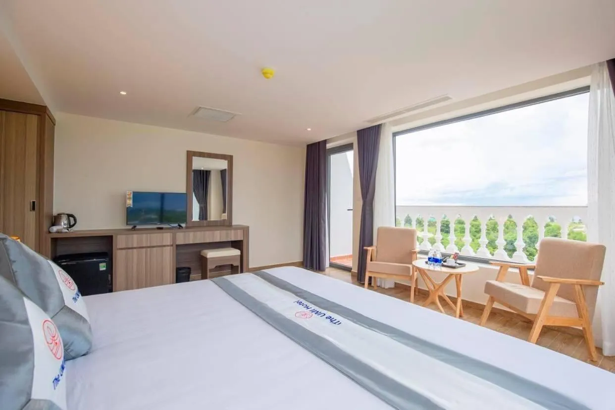Bed in UM-PQ hotel Phú Quốc