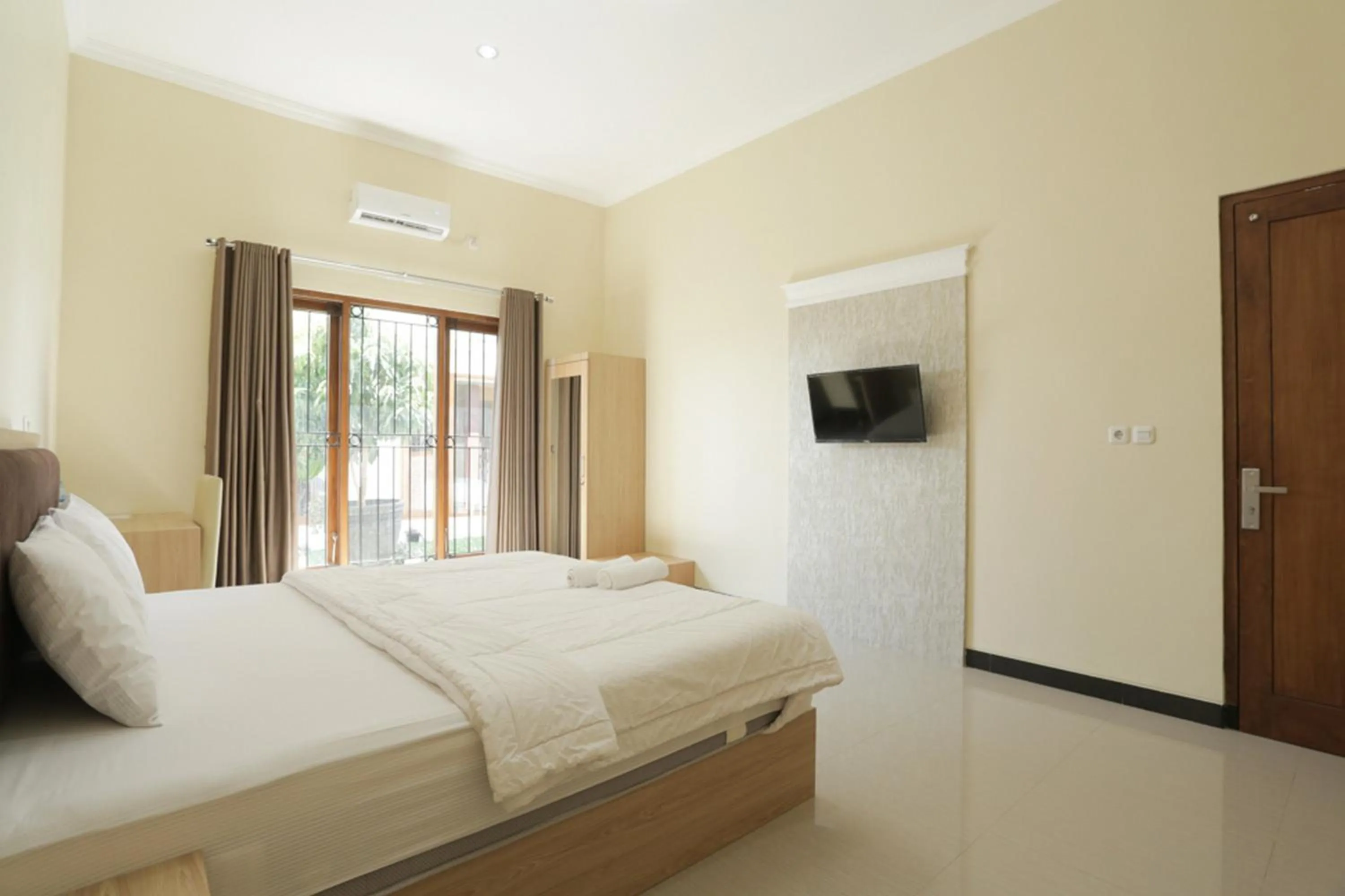 Bedroom, Bed in IDR Green Guest House Syariah Mitra RedDoorz