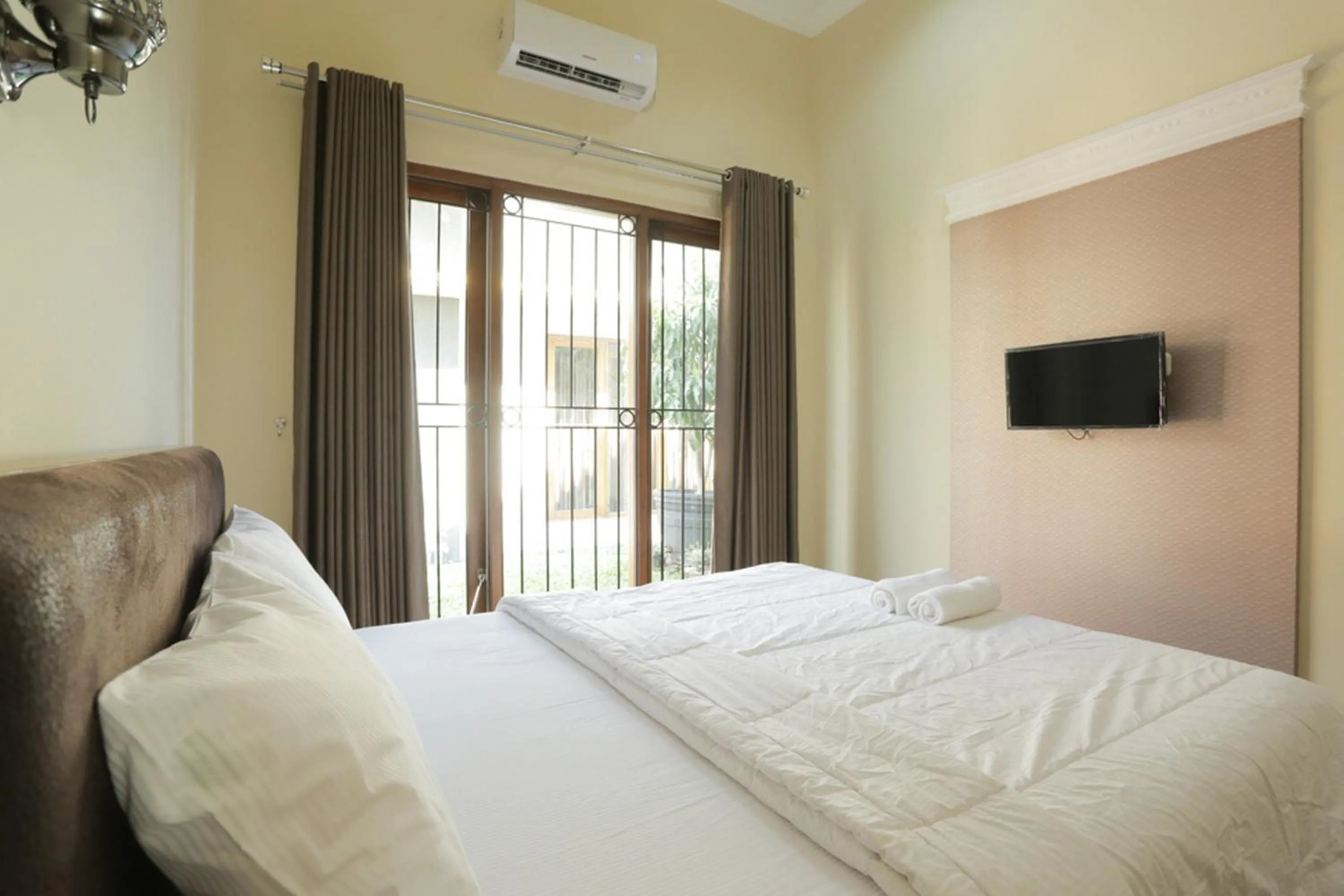 Bedroom, Bed in IDR Green Guest House Syariah Mitra RedDoorz
