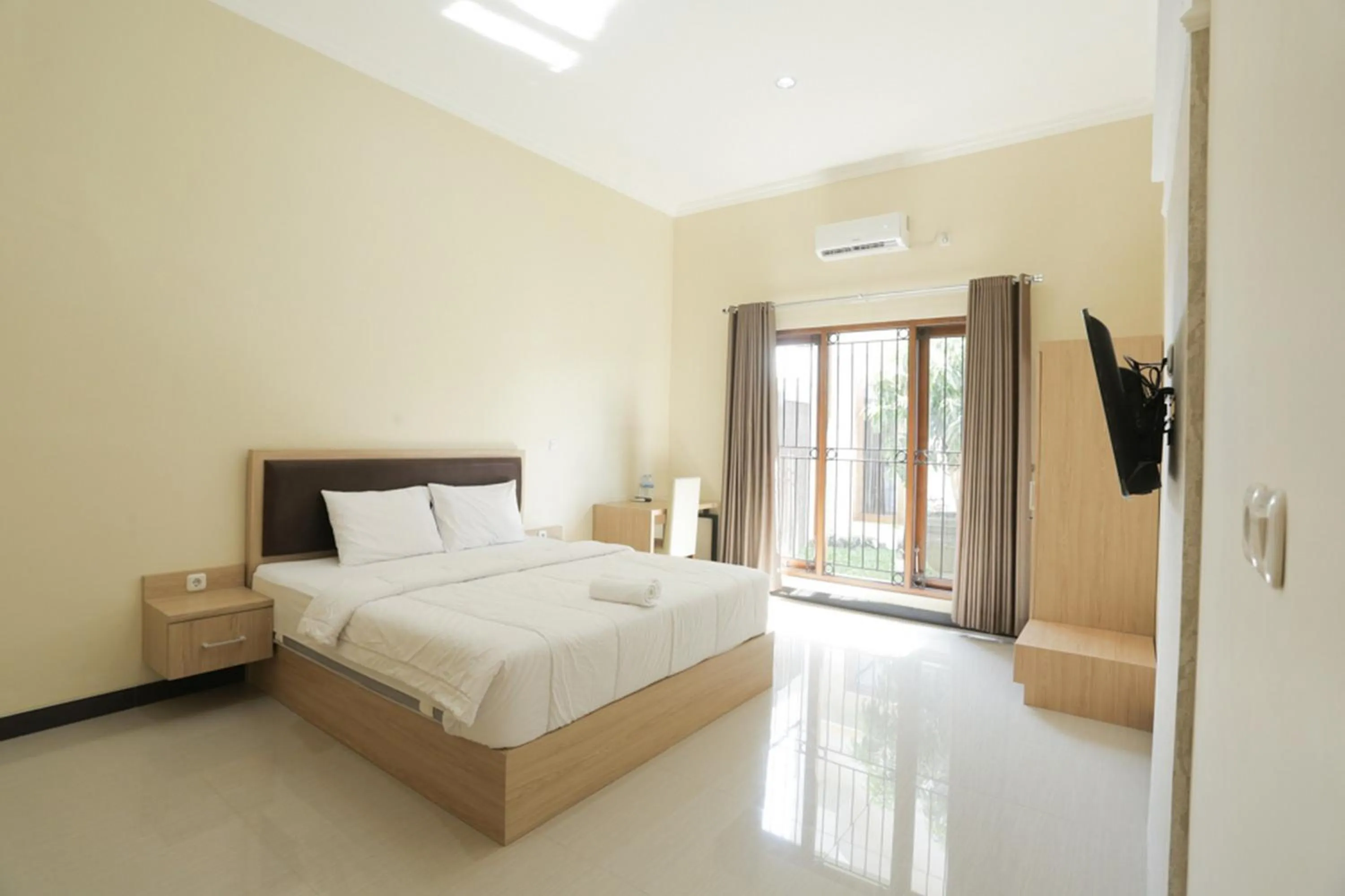 Bedroom, Bed in IDR Green Guest House Syariah Mitra RedDoorz