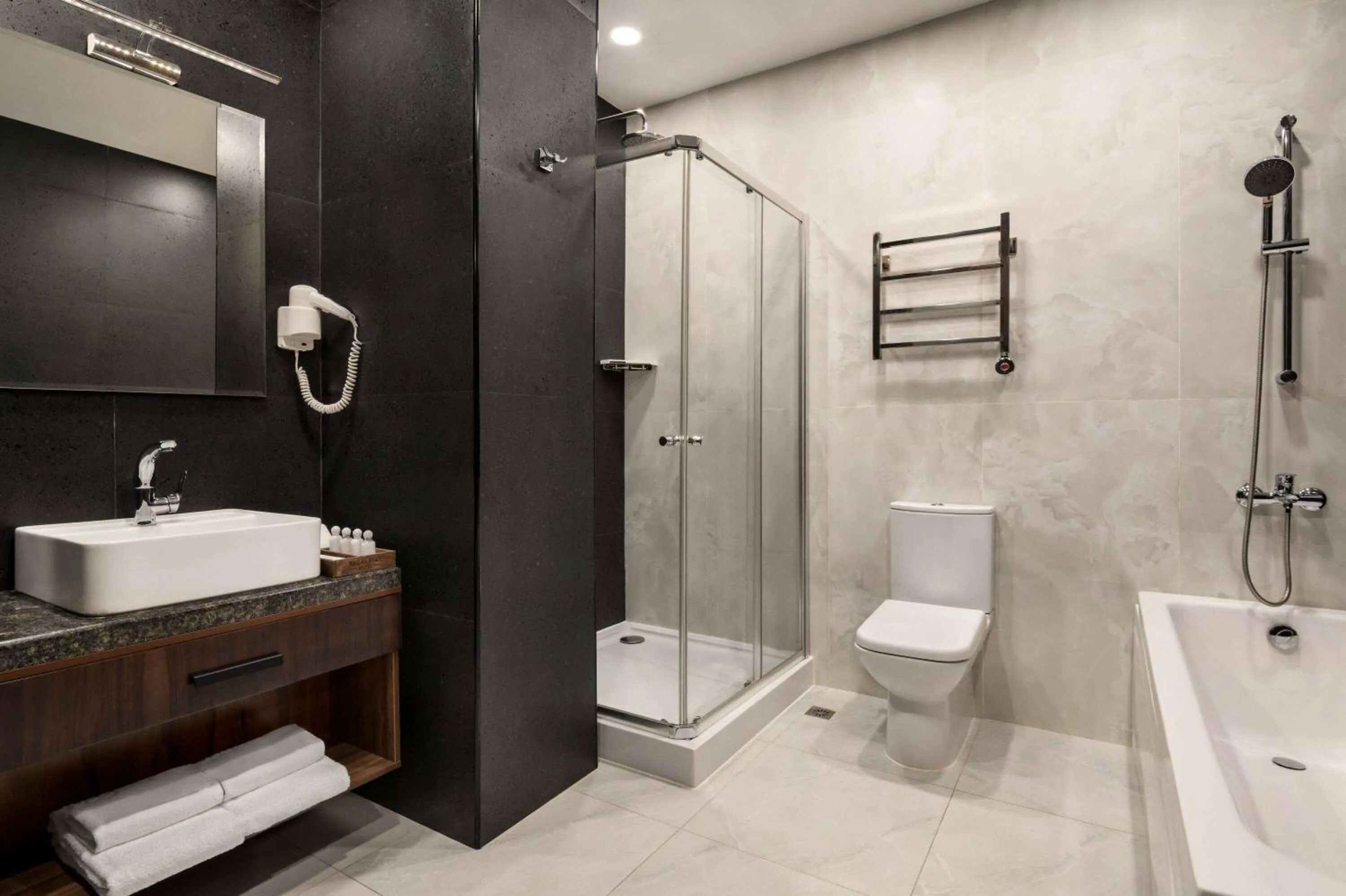 TV and multimedia, Bathroom in Regal Stay Hotel by HotelPro Group