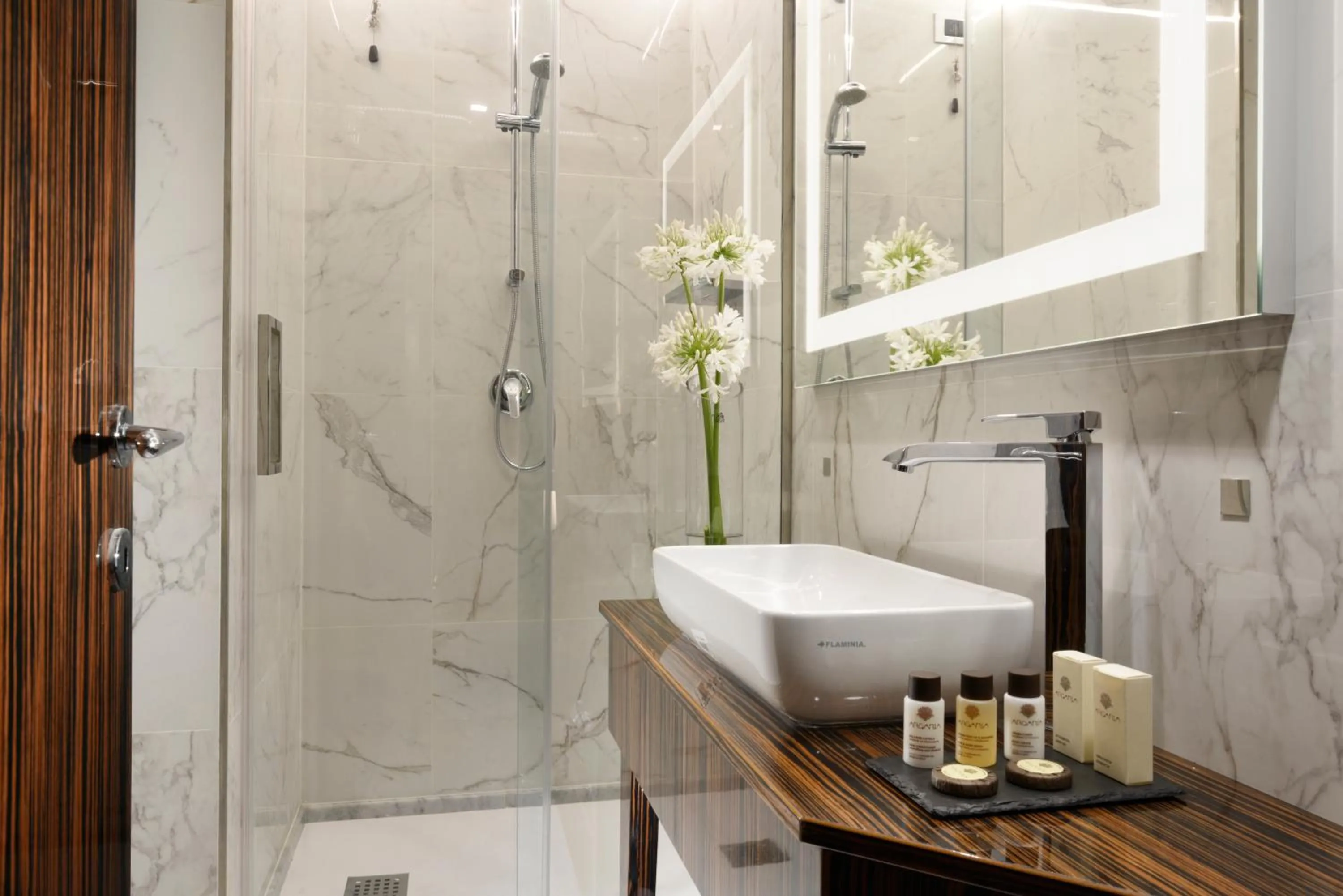 Bathroom in Le Boutique Hotel