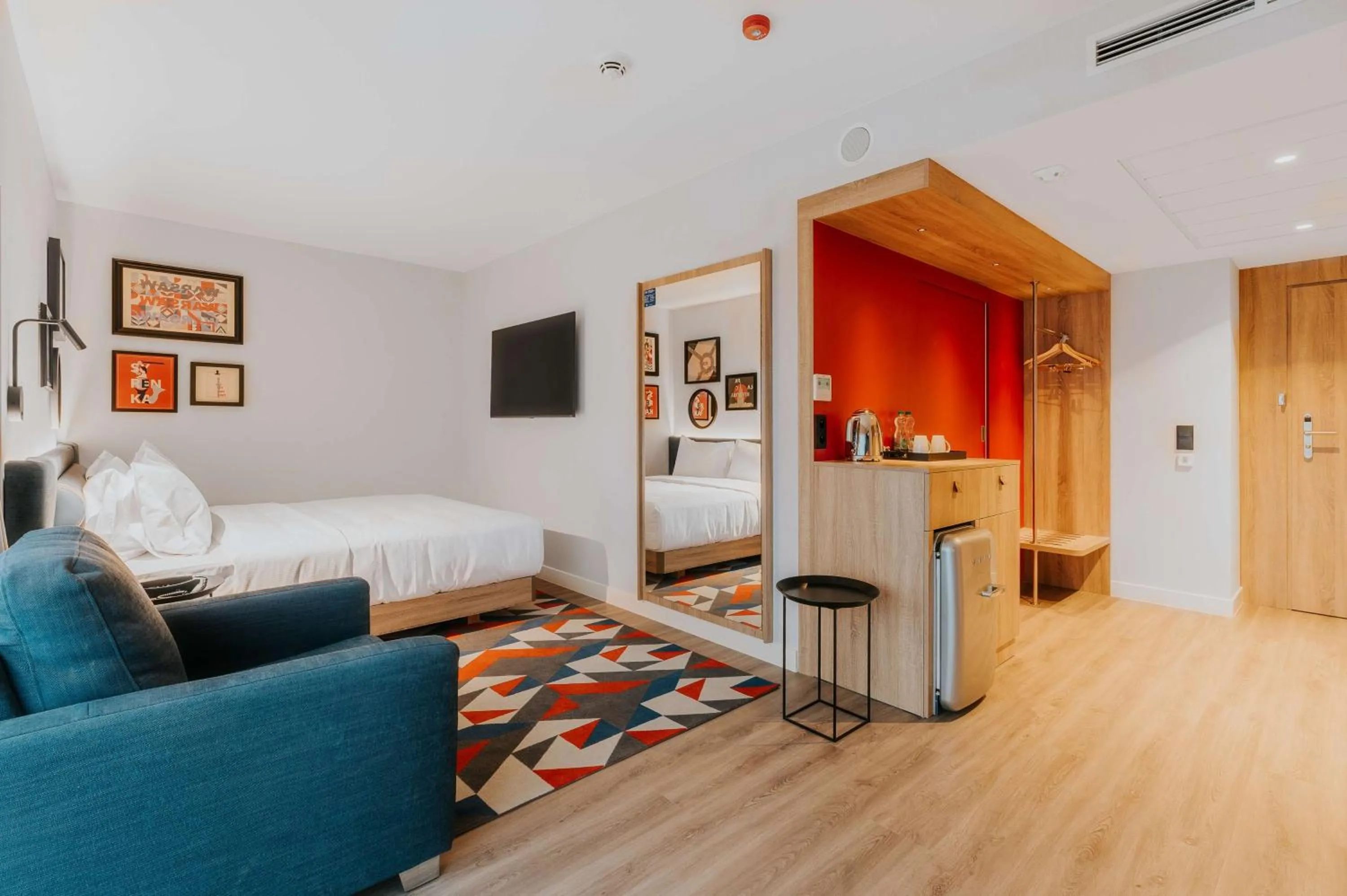 Bedroom, Bed in Hampton By Hilton Warsaw Reduta