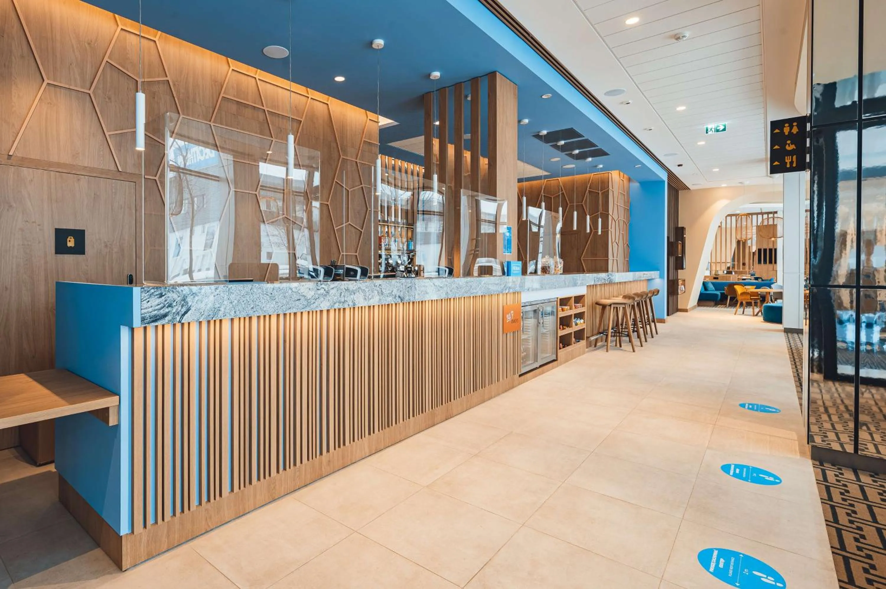 Lobby or reception in Hampton By Hilton Warsaw Reduta