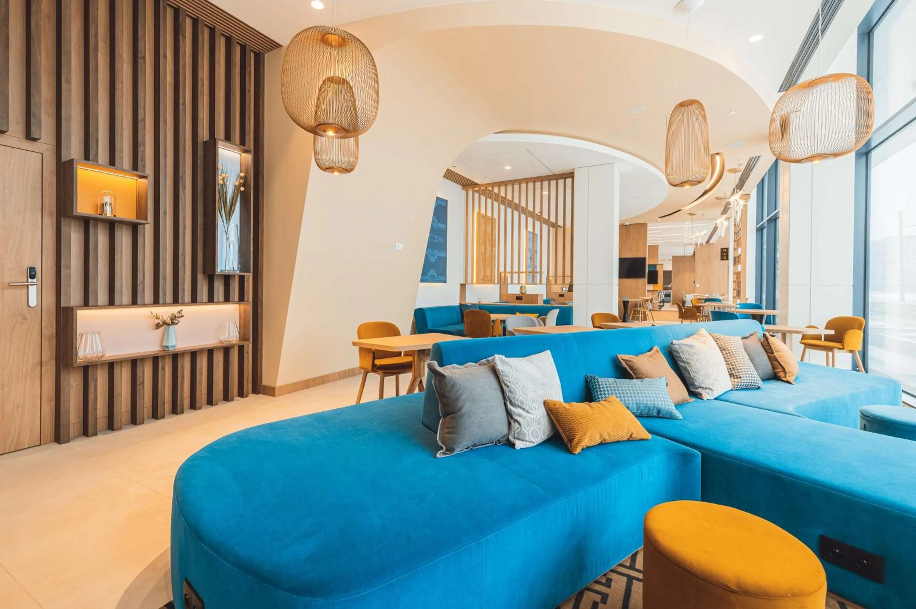 Lobby or reception in Hampton By Hilton Warsaw Reduta